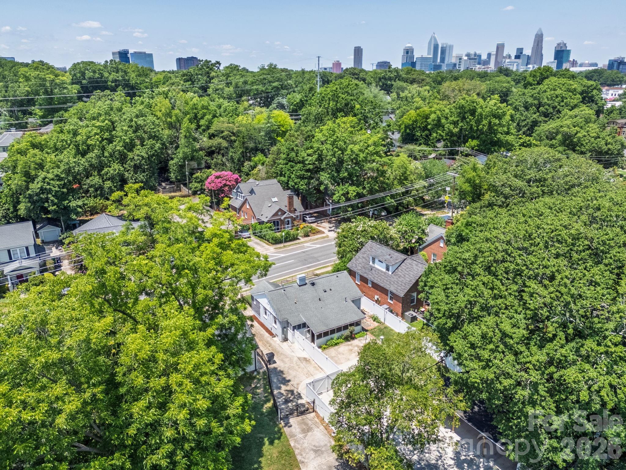 2113 Scott Avenue — Charlotte