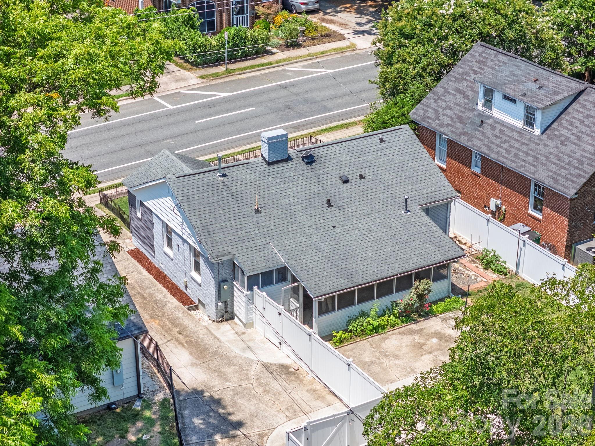 2113 Scott Avenue — Charlotte