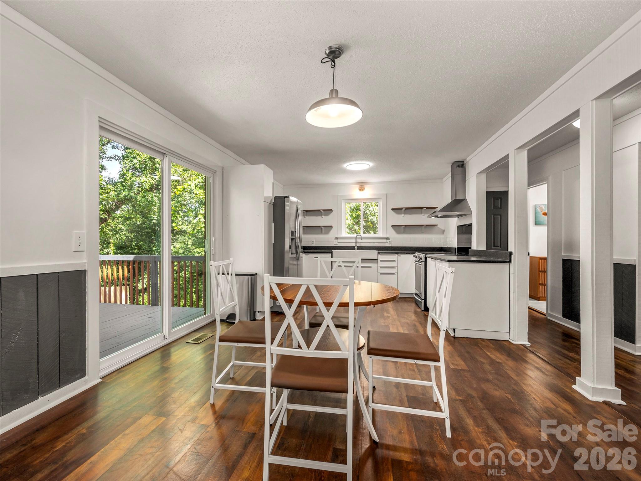 3276 Howard Gap Road — Hendersonville