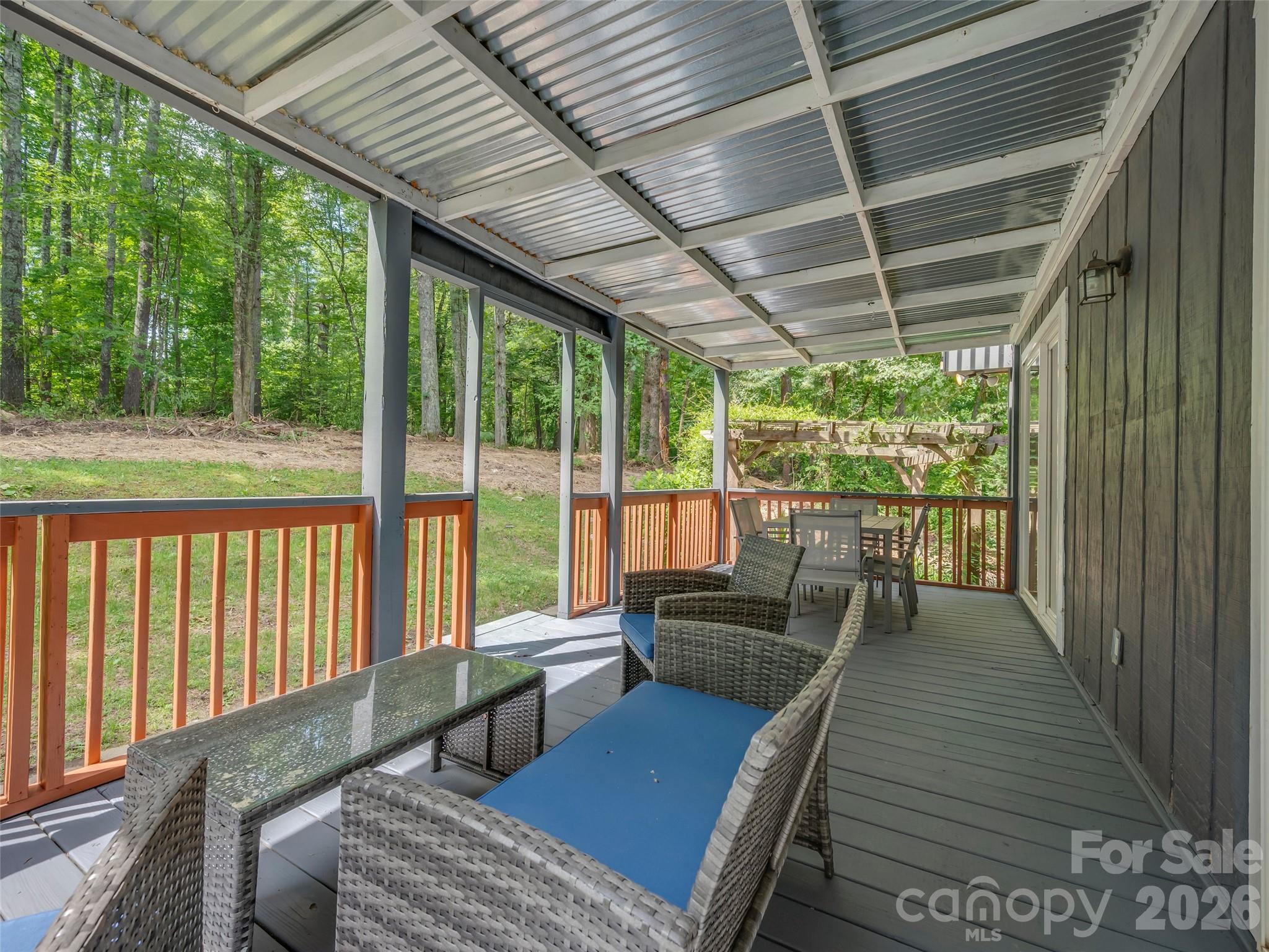 3276 Howard Gap Road — Hendersonville