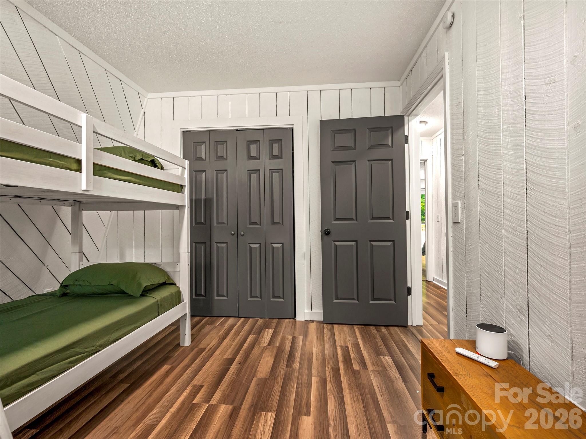 3276 Howard Gap Road — Hendersonville