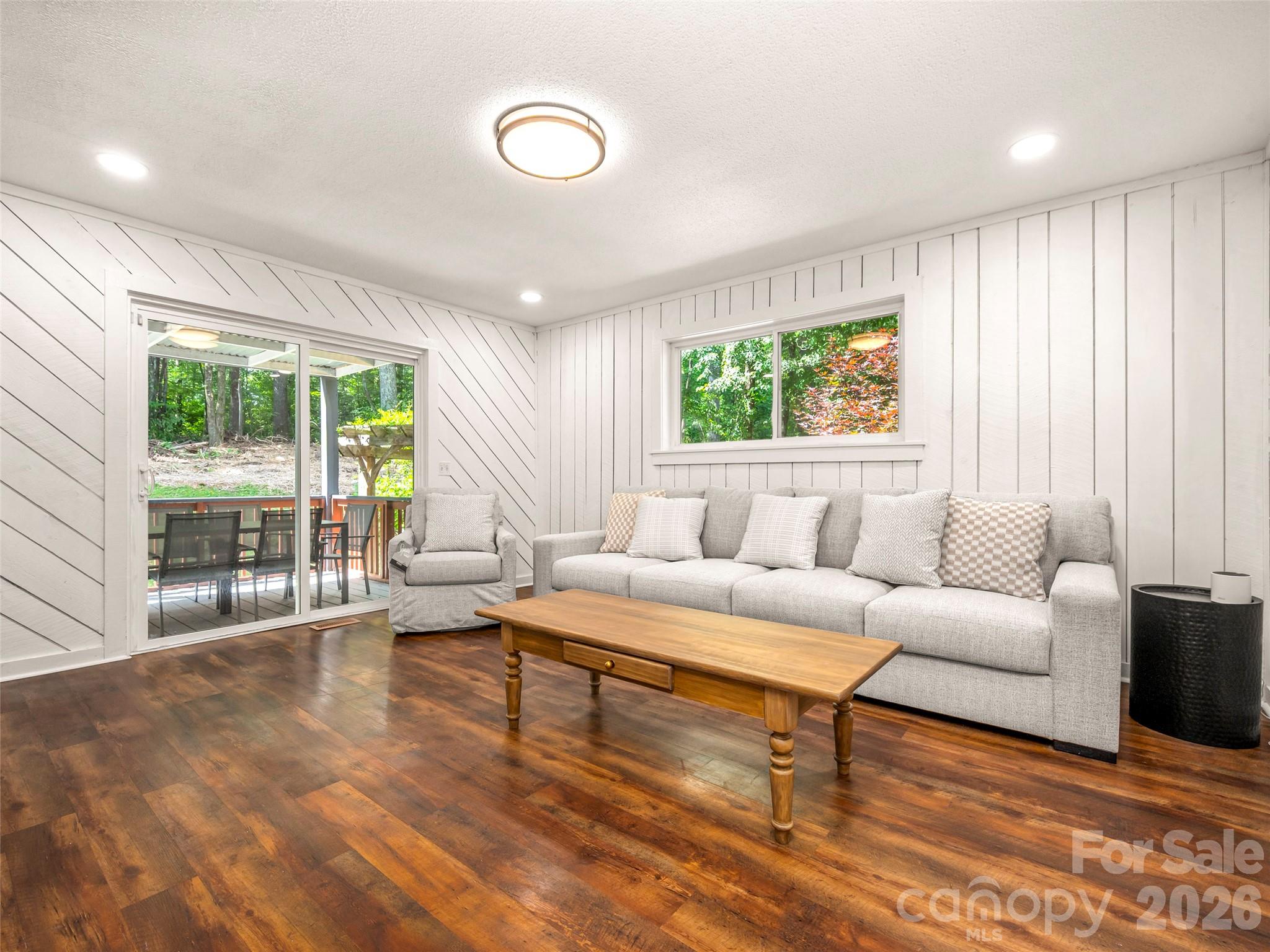 3276 Howard Gap Road — Hendersonville