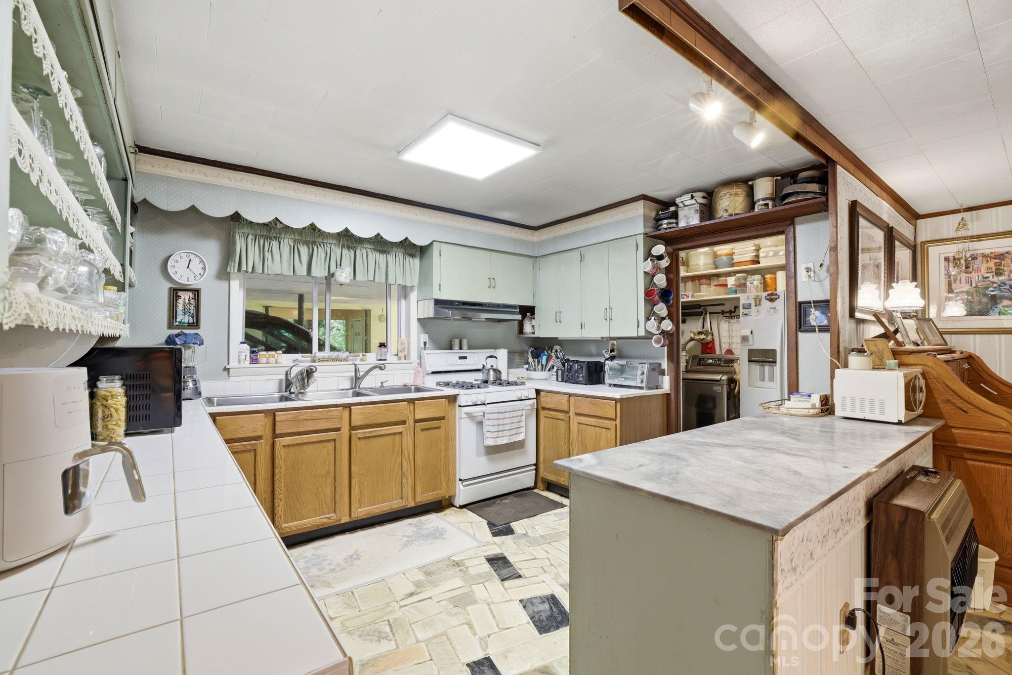 3324 Hwy 28 Road S — Bryson City
