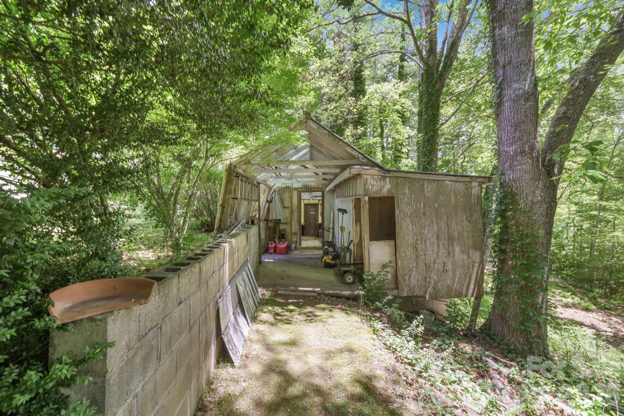 3324 Hwy 28 Road S — Bryson City