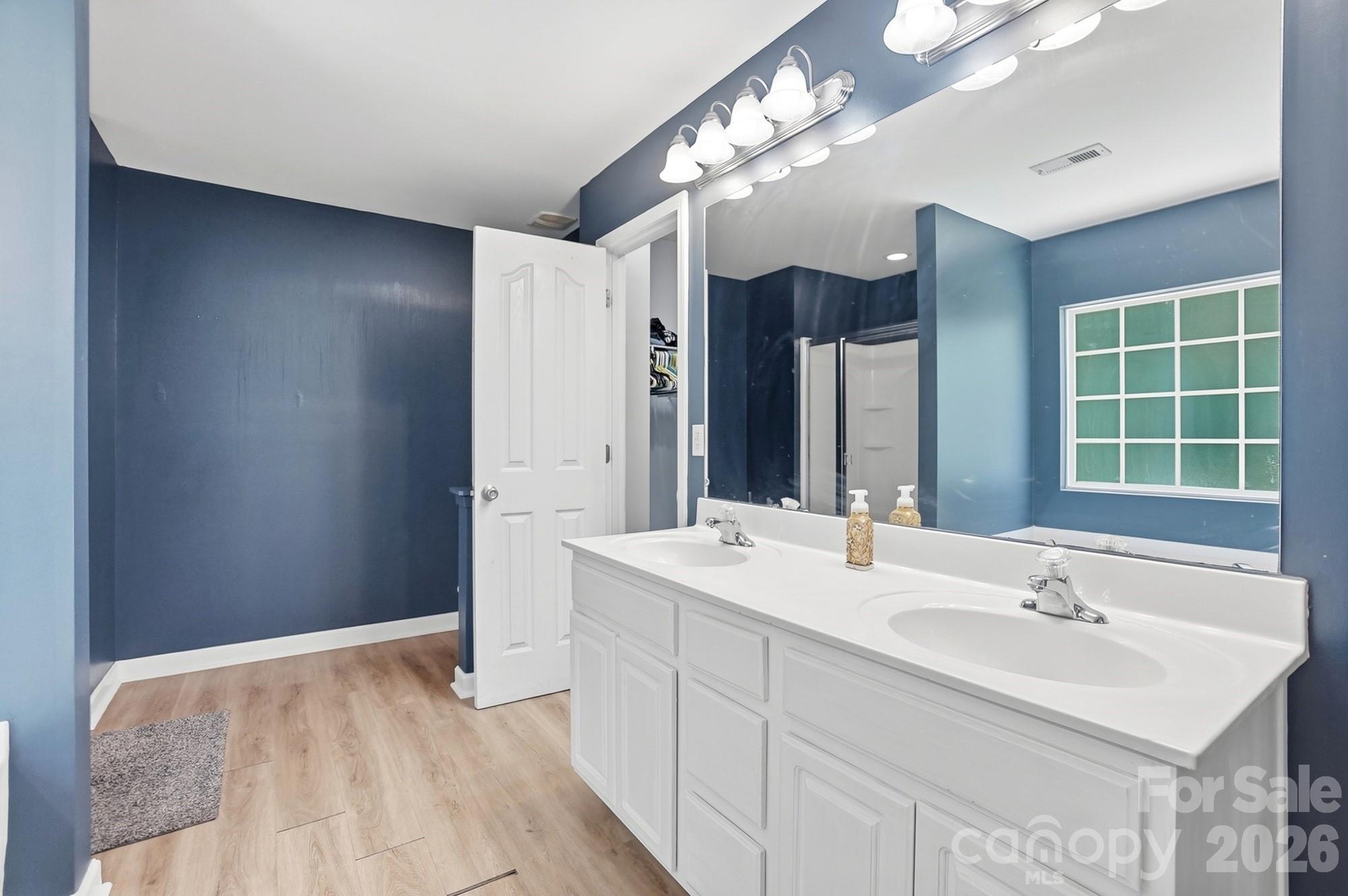 1520 Magnolia Drive — Lancaster