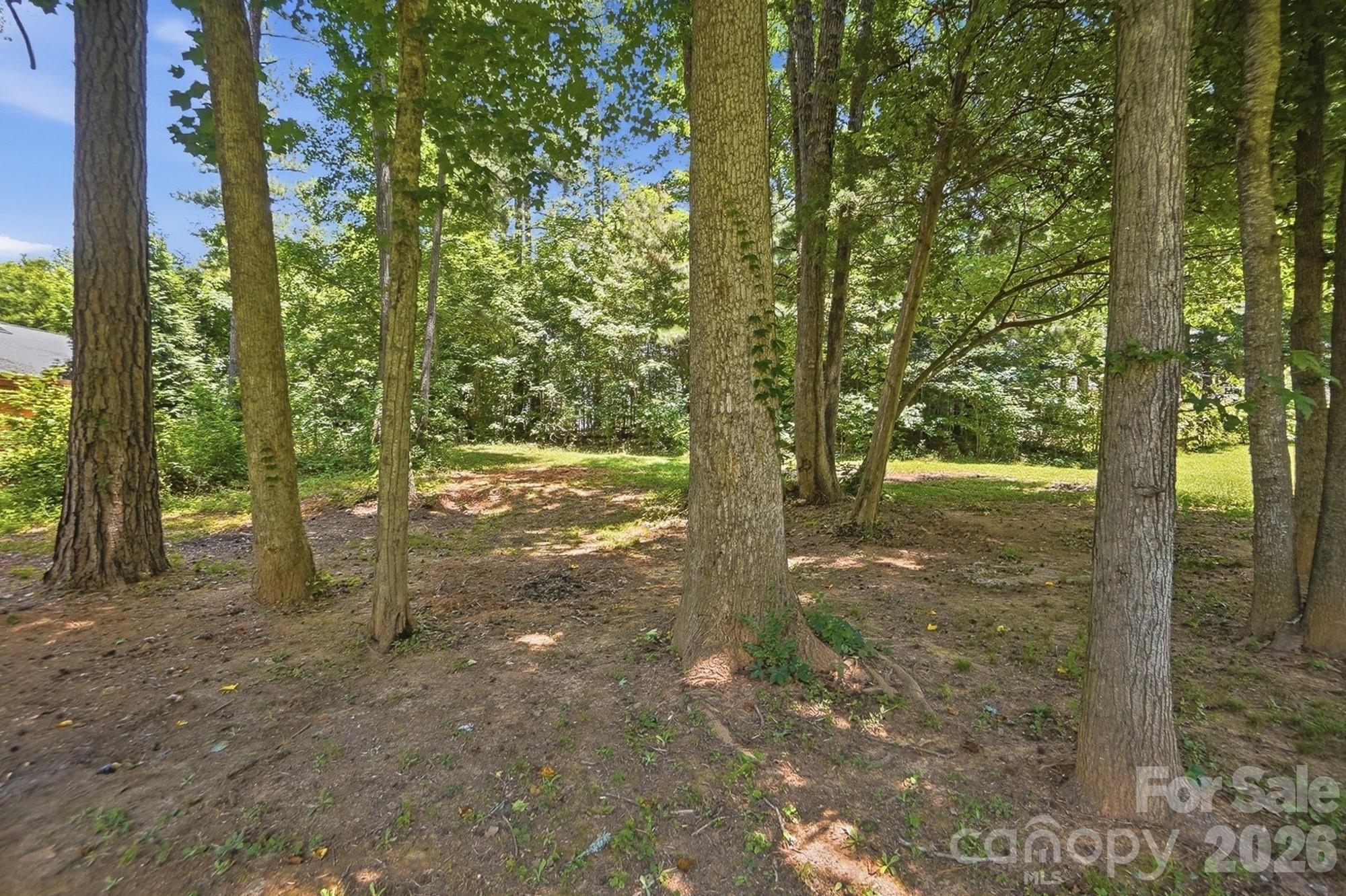 1520 Magnolia Drive — Lancaster