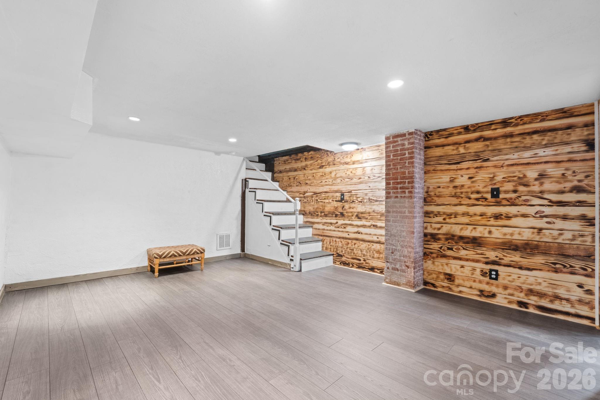 248 Hemlock Street — Hudson