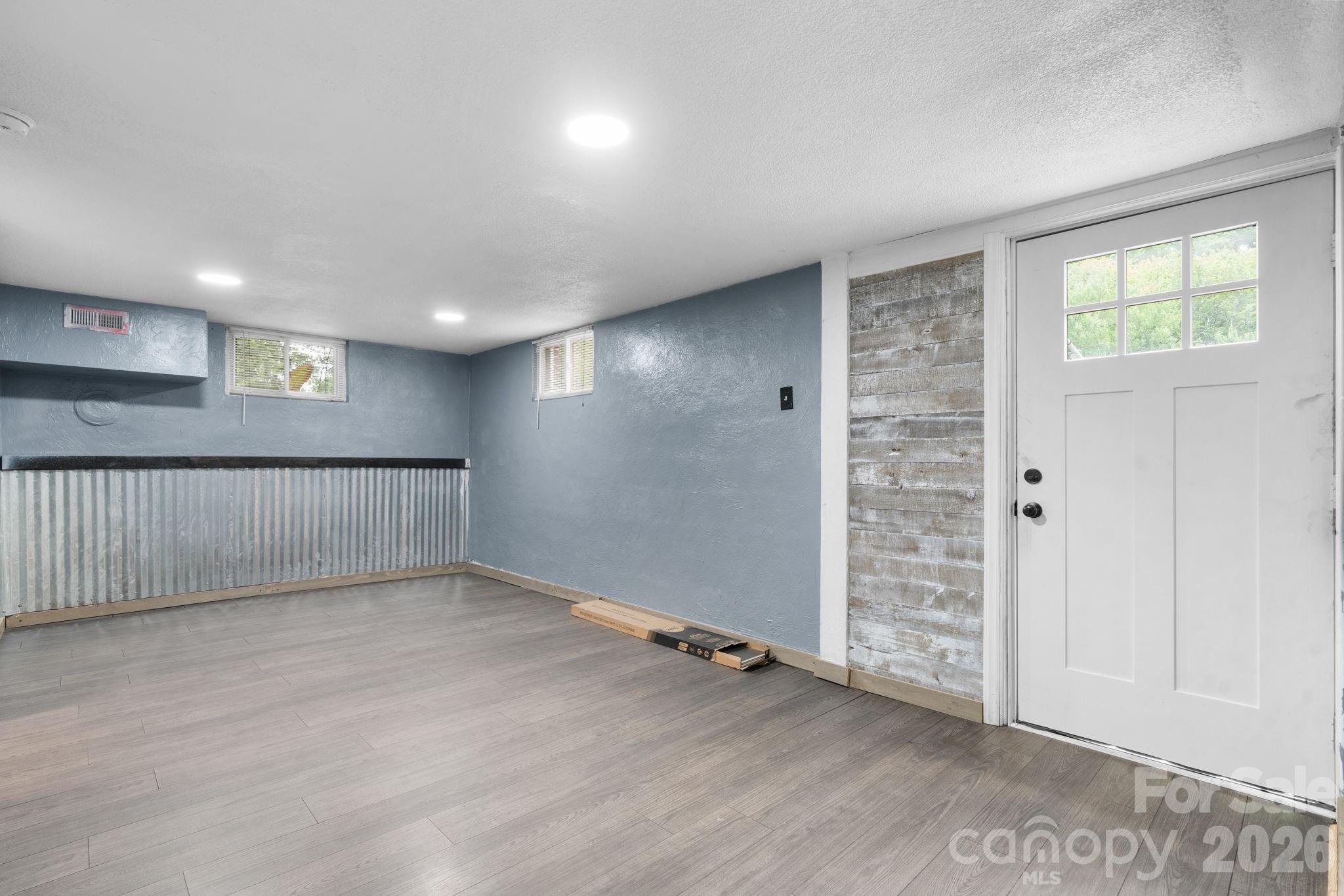 248 Hemlock Street — Hudson