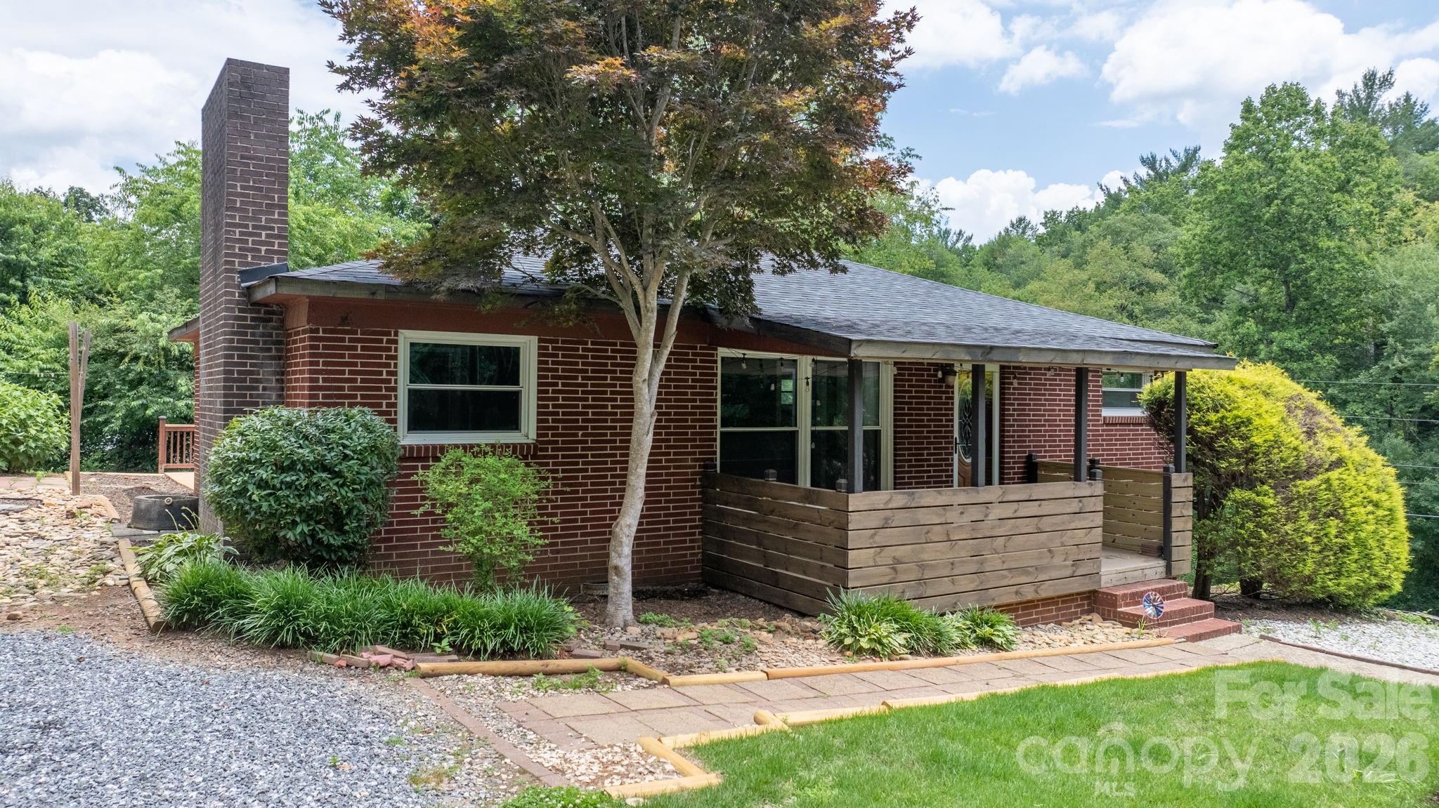 248 Hemlock Street — Hudson