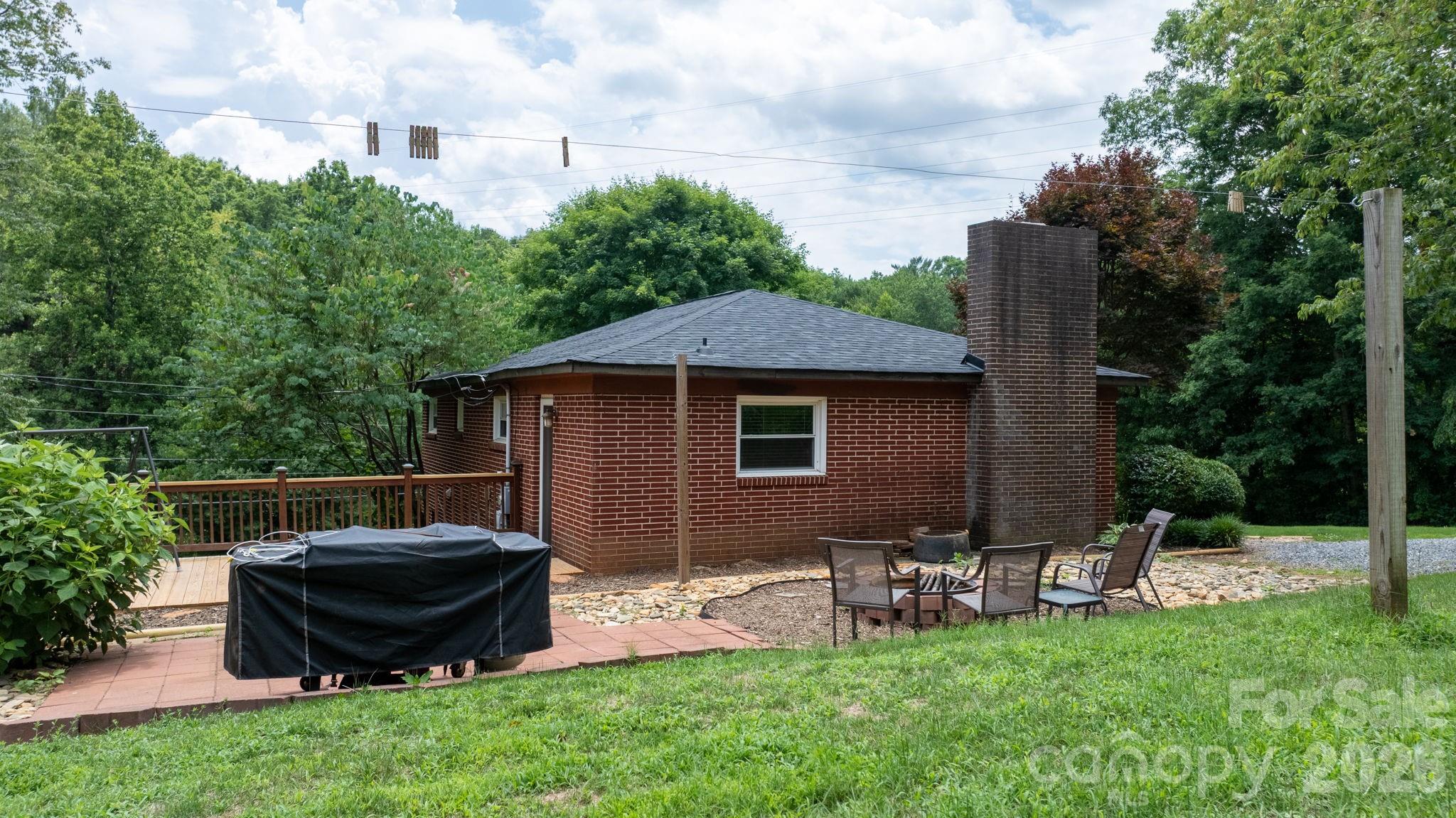 248 Hemlock Street — Hudson