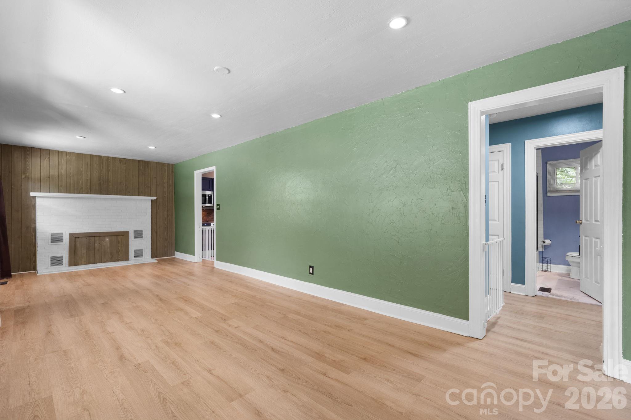 248 Hemlock Street — Hudson