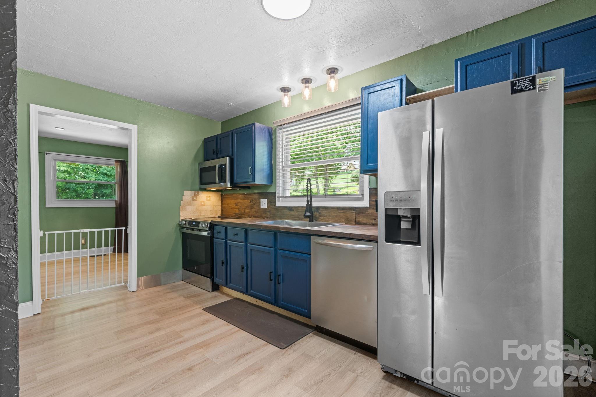 248 Hemlock Street — Hudson