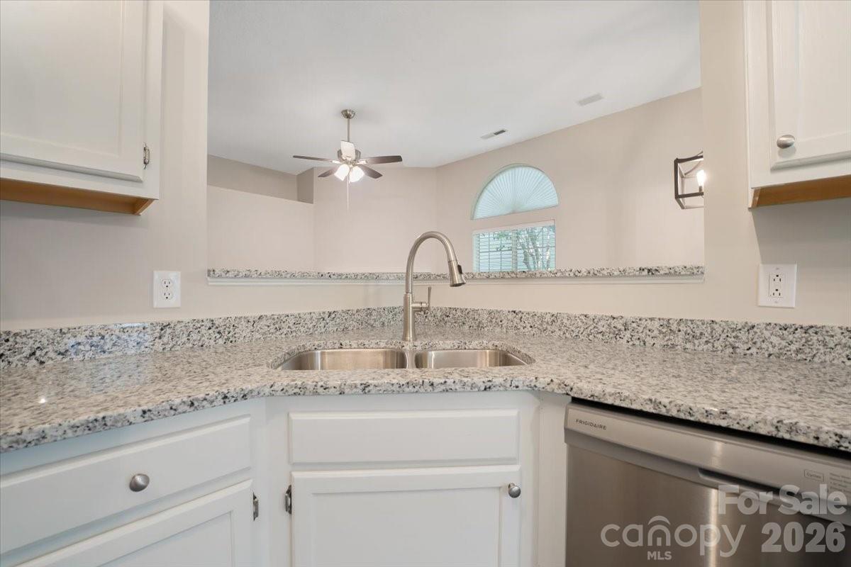 14136 Walkers Crossing Drive — Charlotte