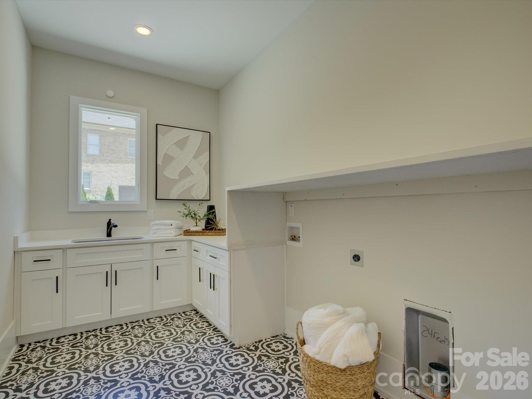 1016 Sherringham Way — Waxhaw