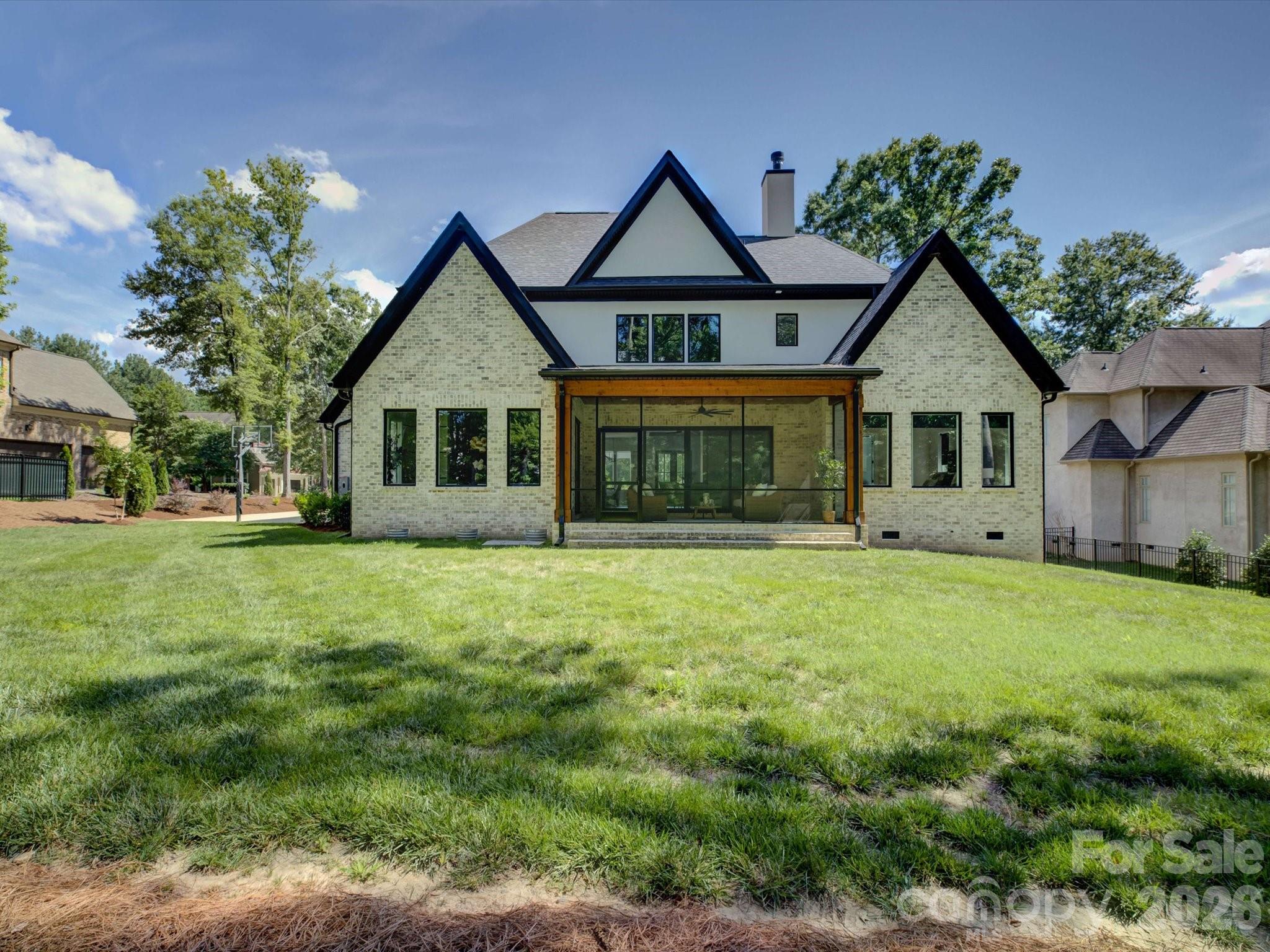 1016 Sherringham Way — Waxhaw