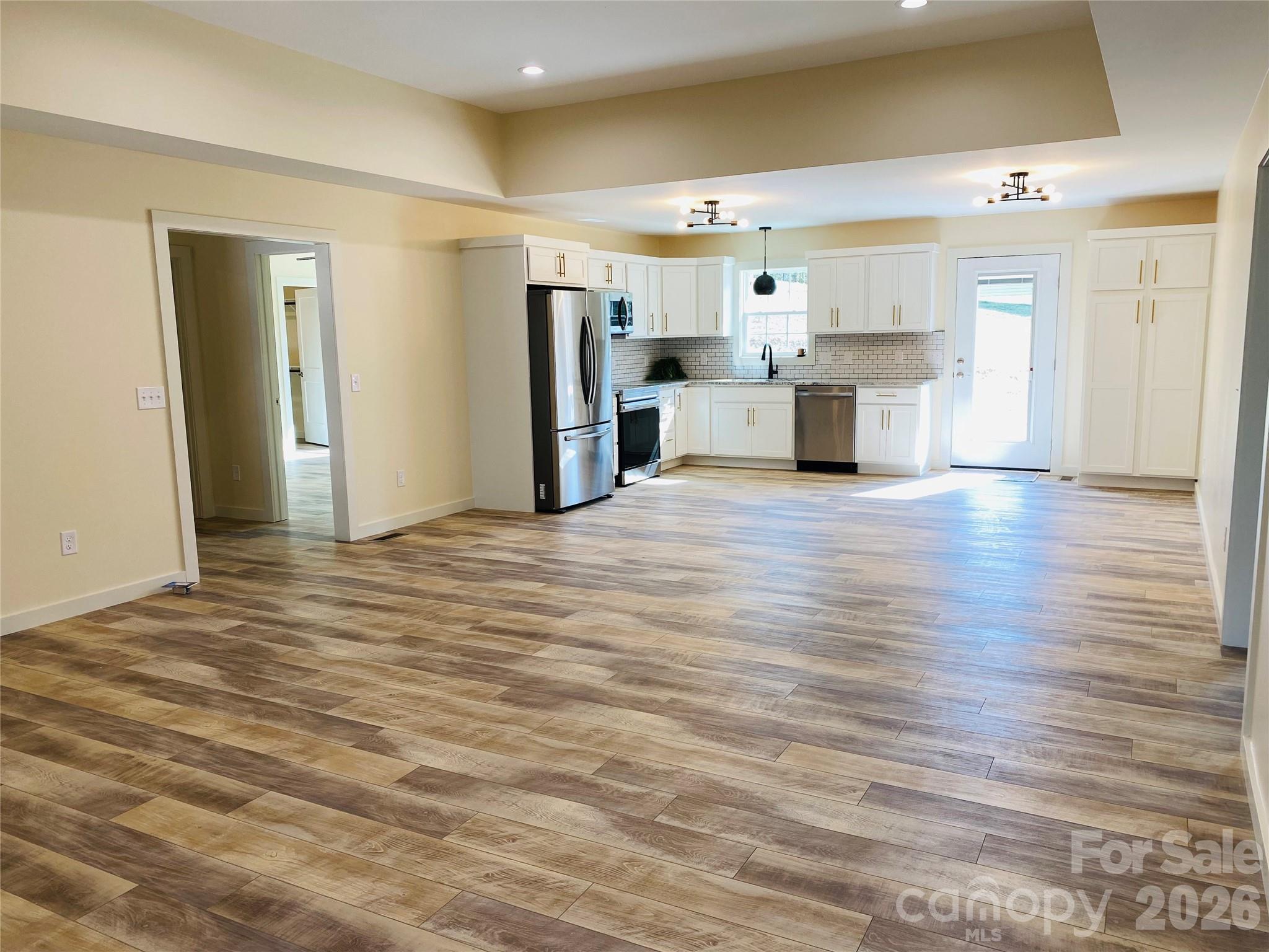 1208 Spring Time Court SW — Lenoir