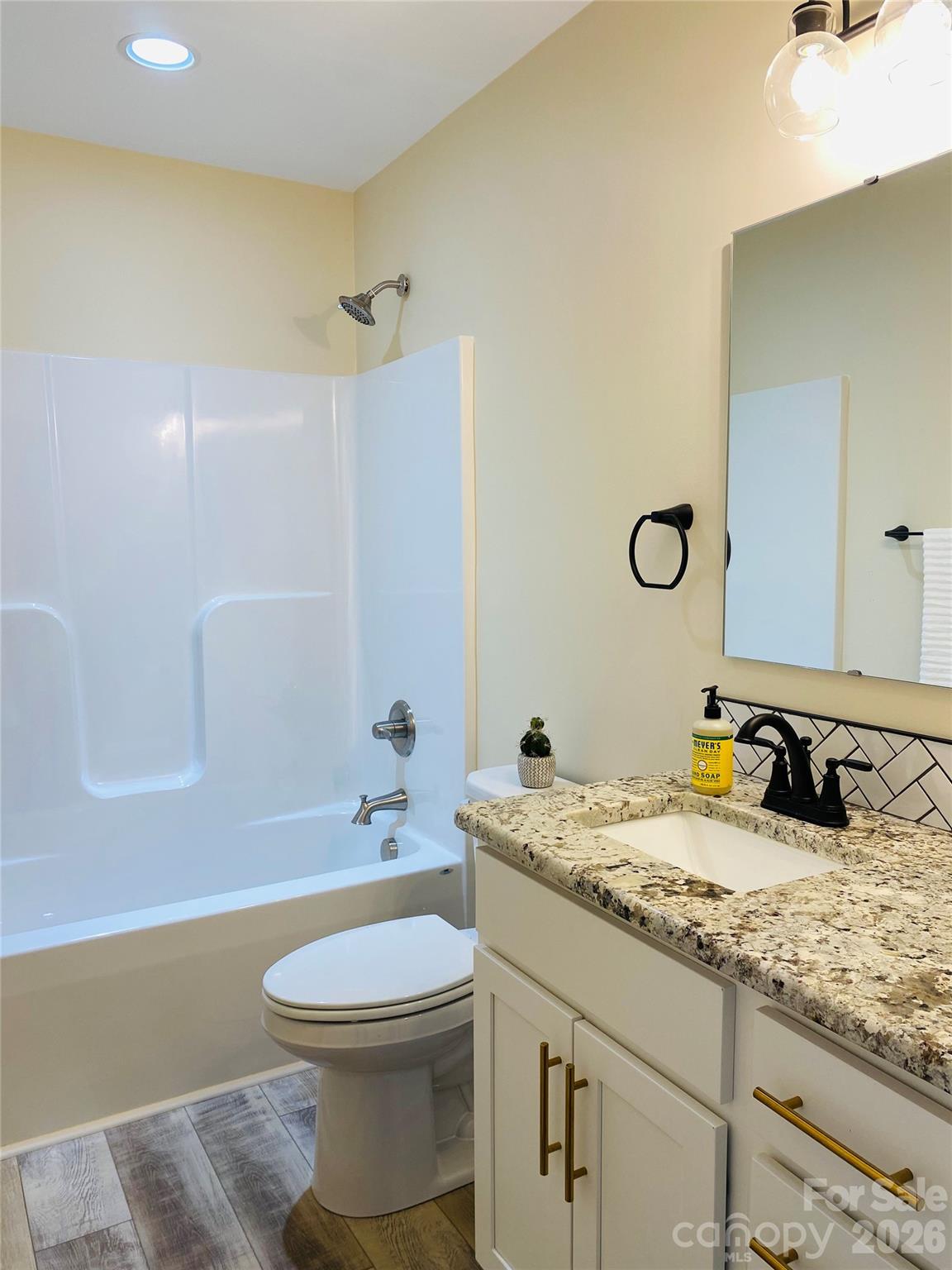 1208 Spring Time Court SW — Lenoir