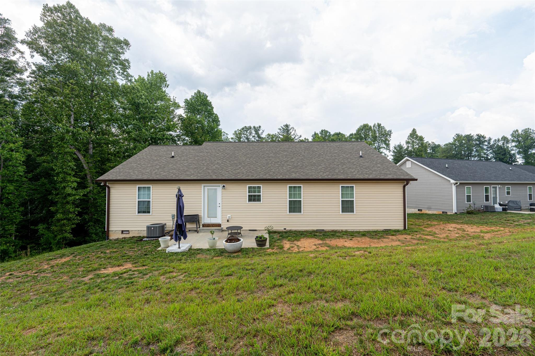 1208 Spring Time Court SW — Lenoir