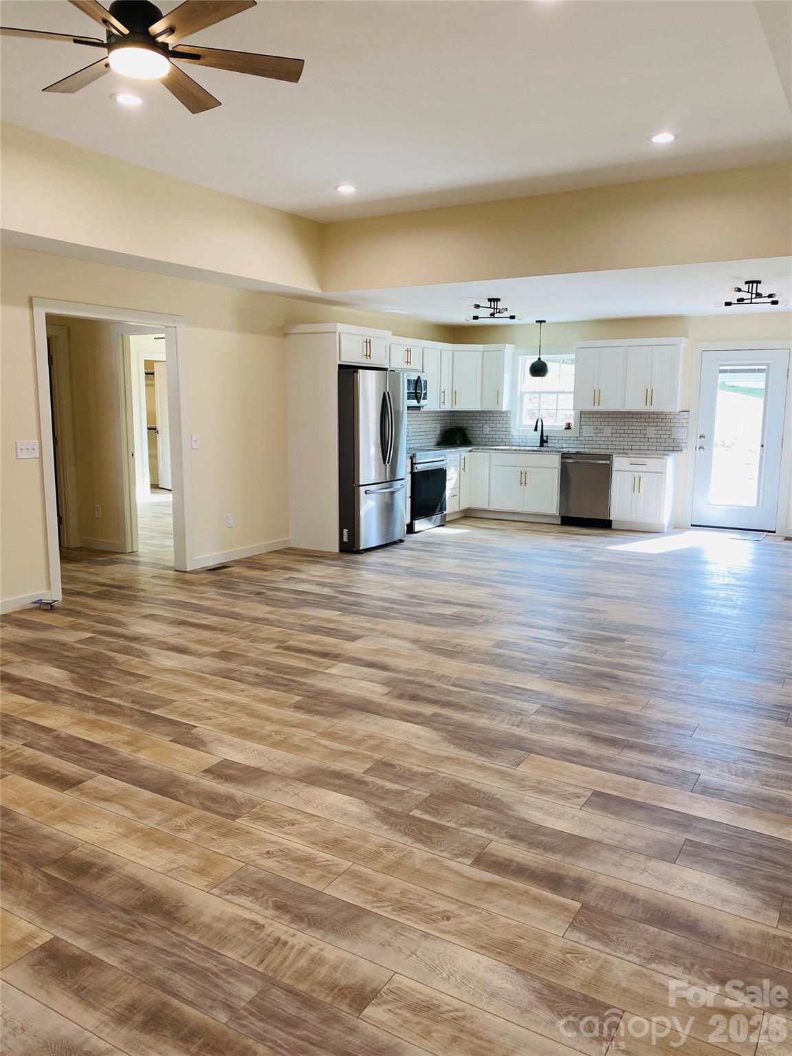 1208 Spring Time Court SW — Lenoir