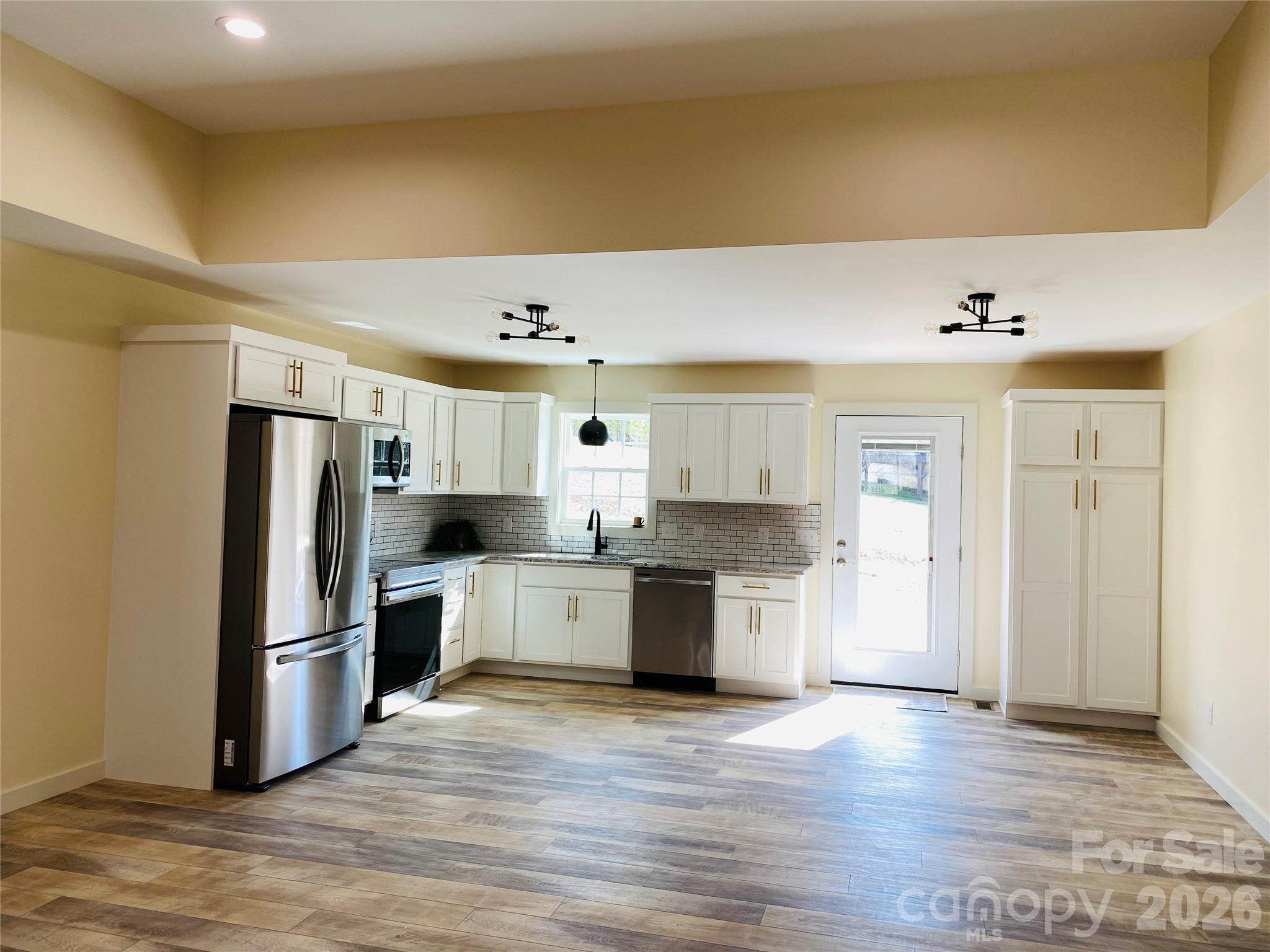1208 Spring Time Court SW — Lenoir