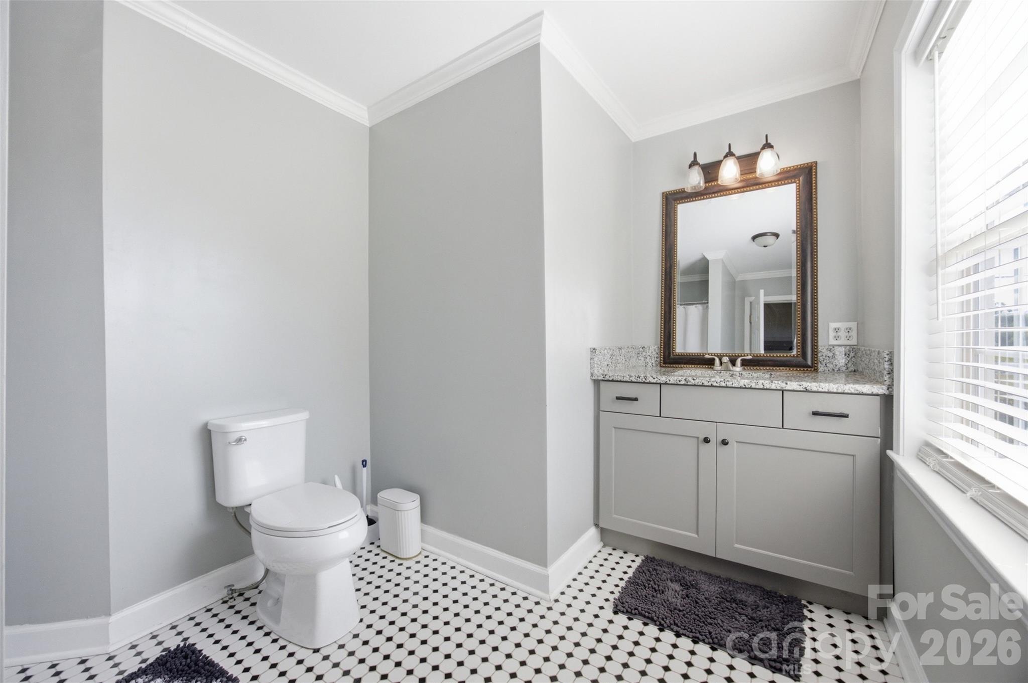 24327 Ridgecrest Road — Locust