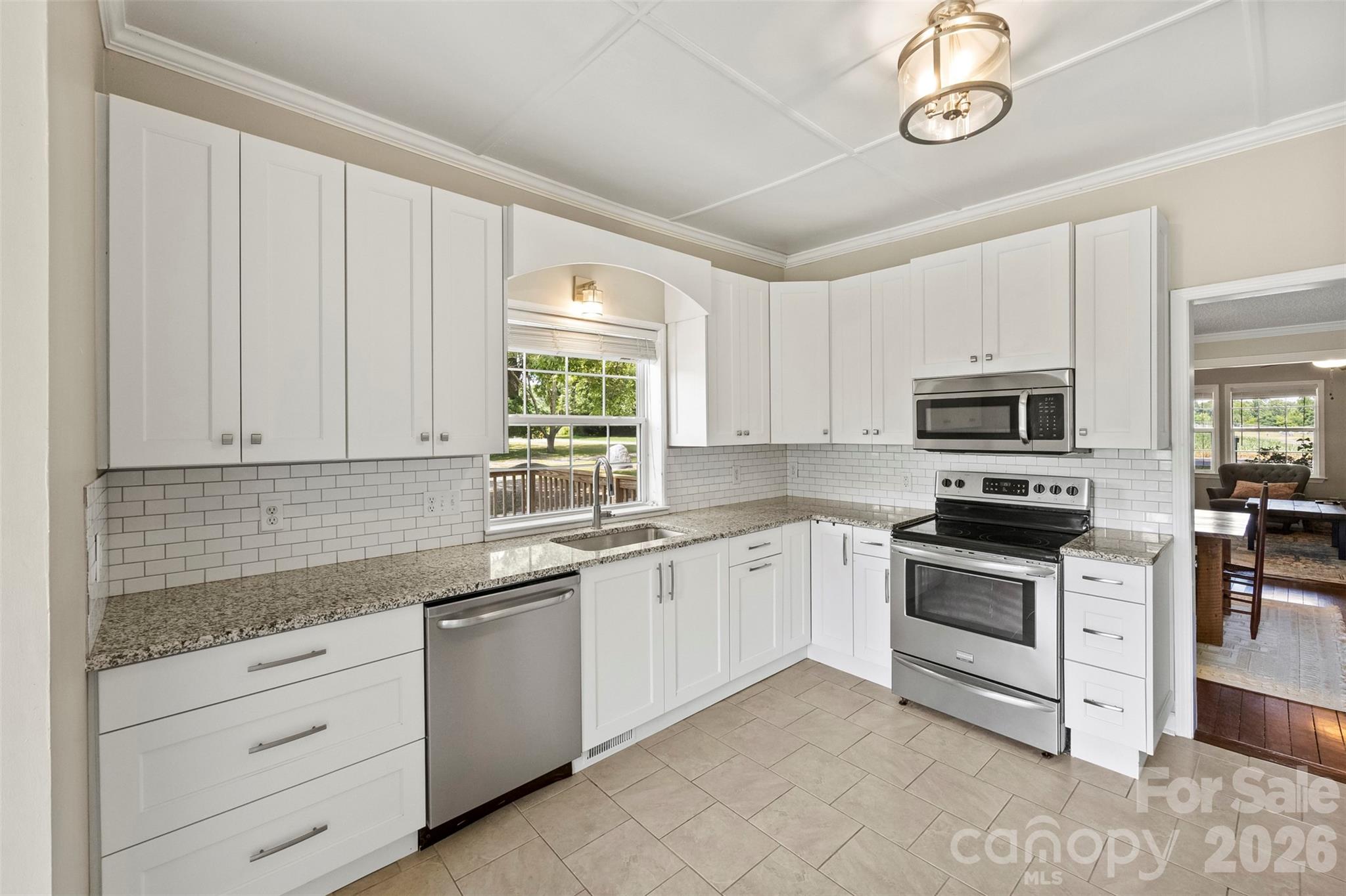 24327 Ridgecrest Road — Locust