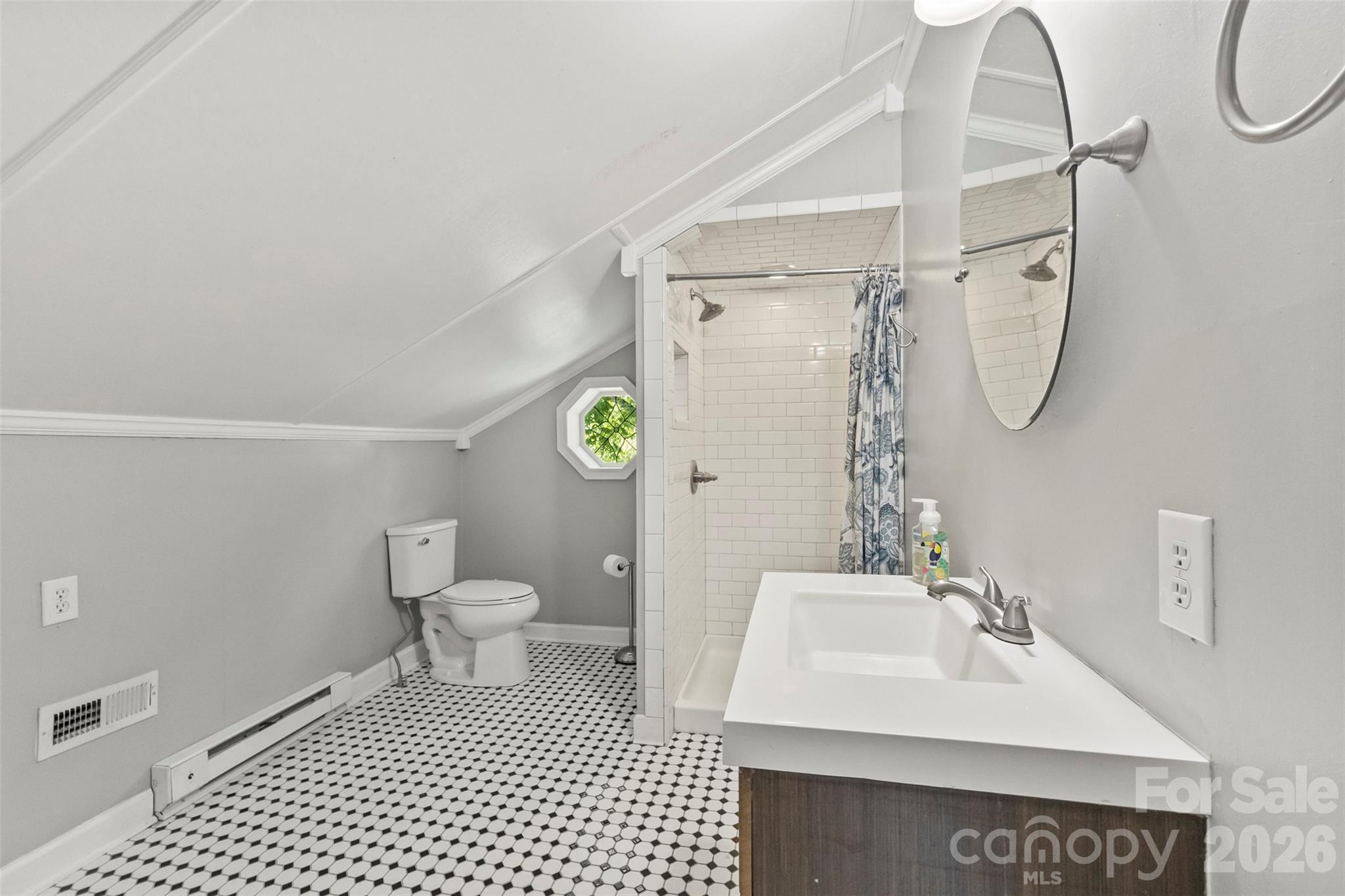24327 Ridgecrest Road — Locust