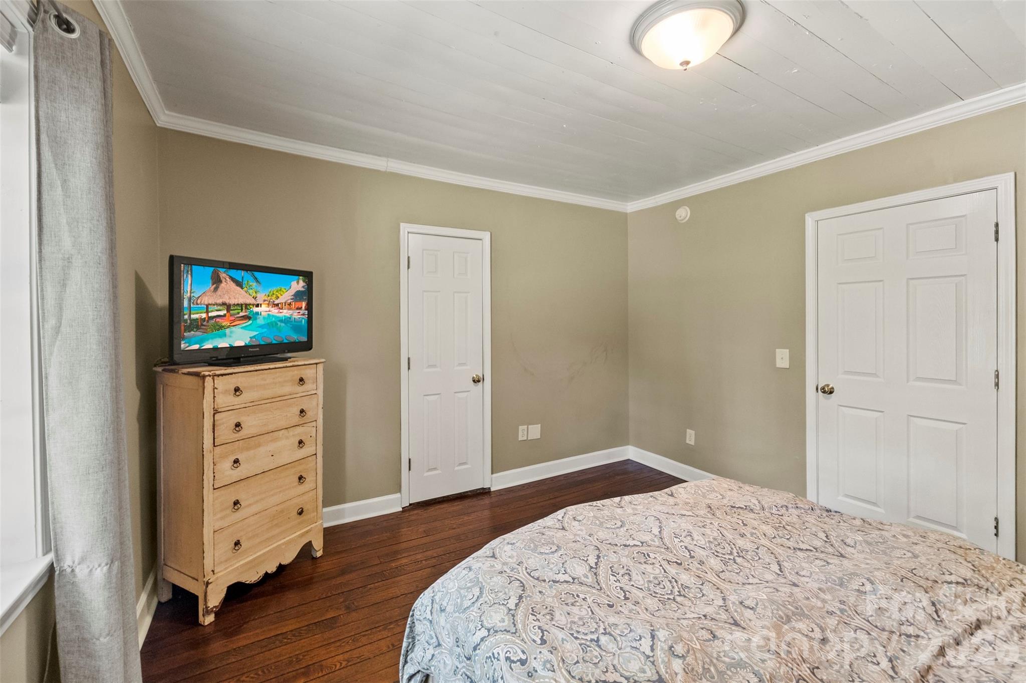 24327 Ridgecrest Road — Locust