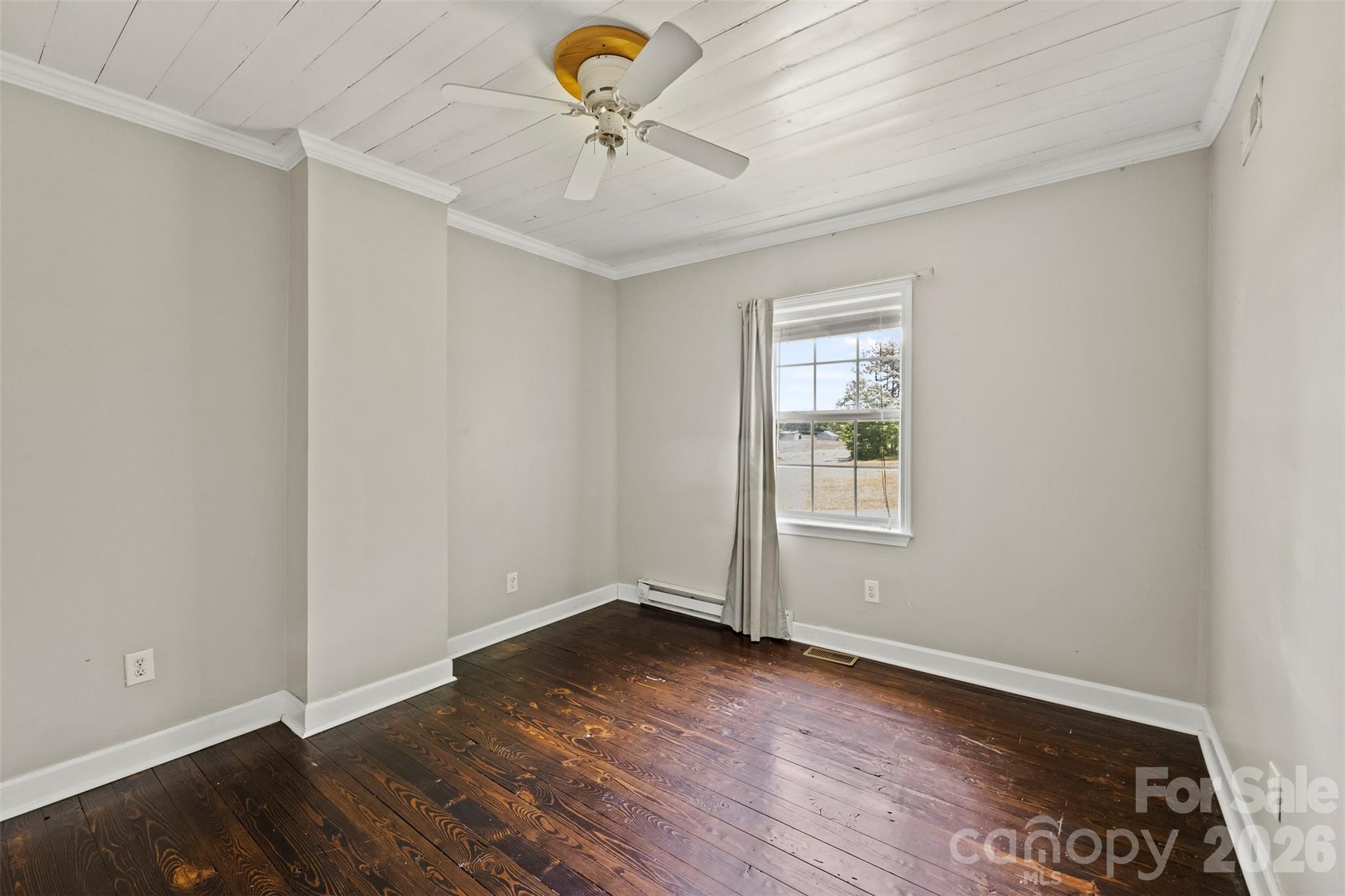24327 Ridgecrest Road — Locust