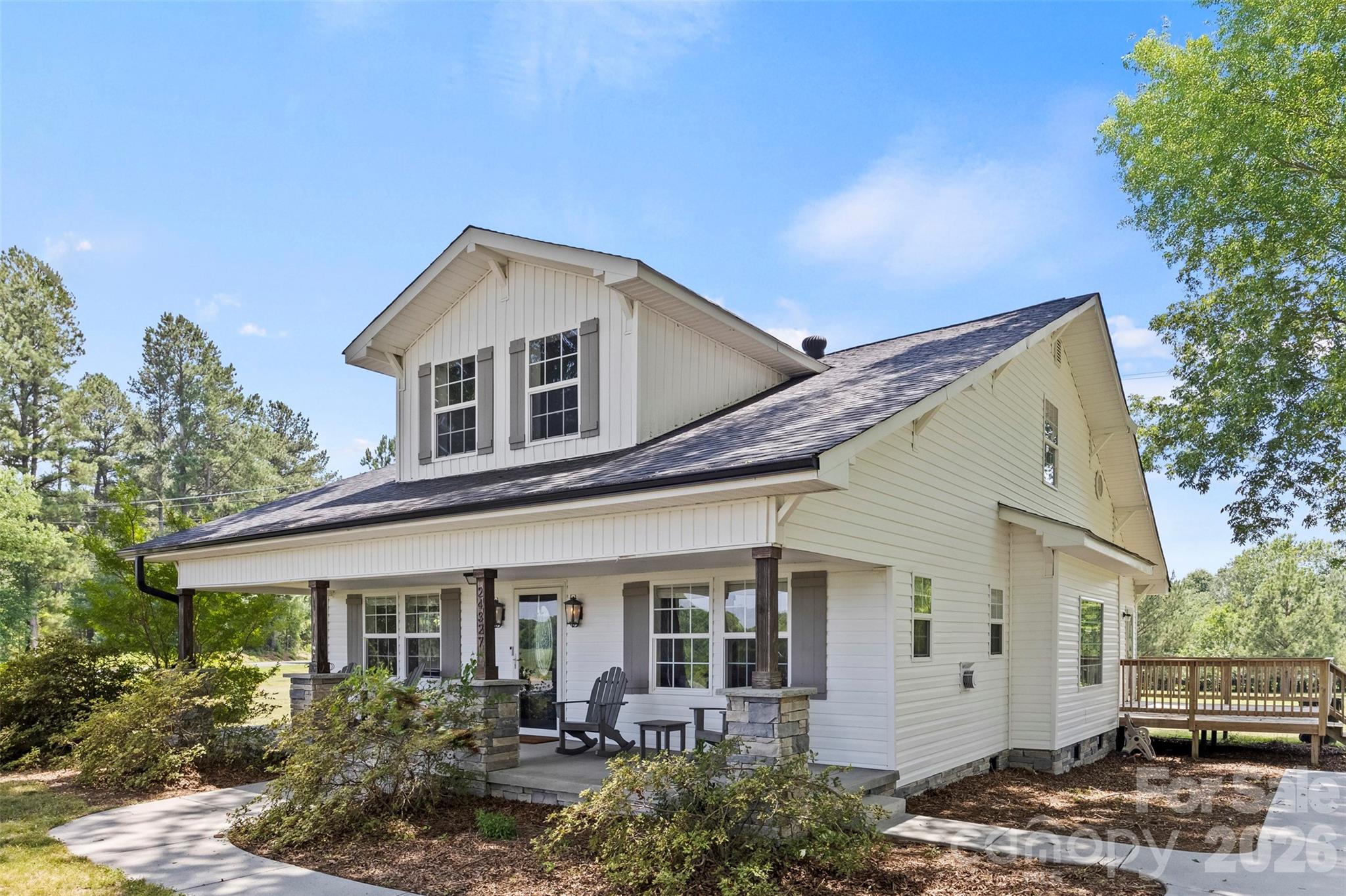24327 Ridgecrest Road — Locust