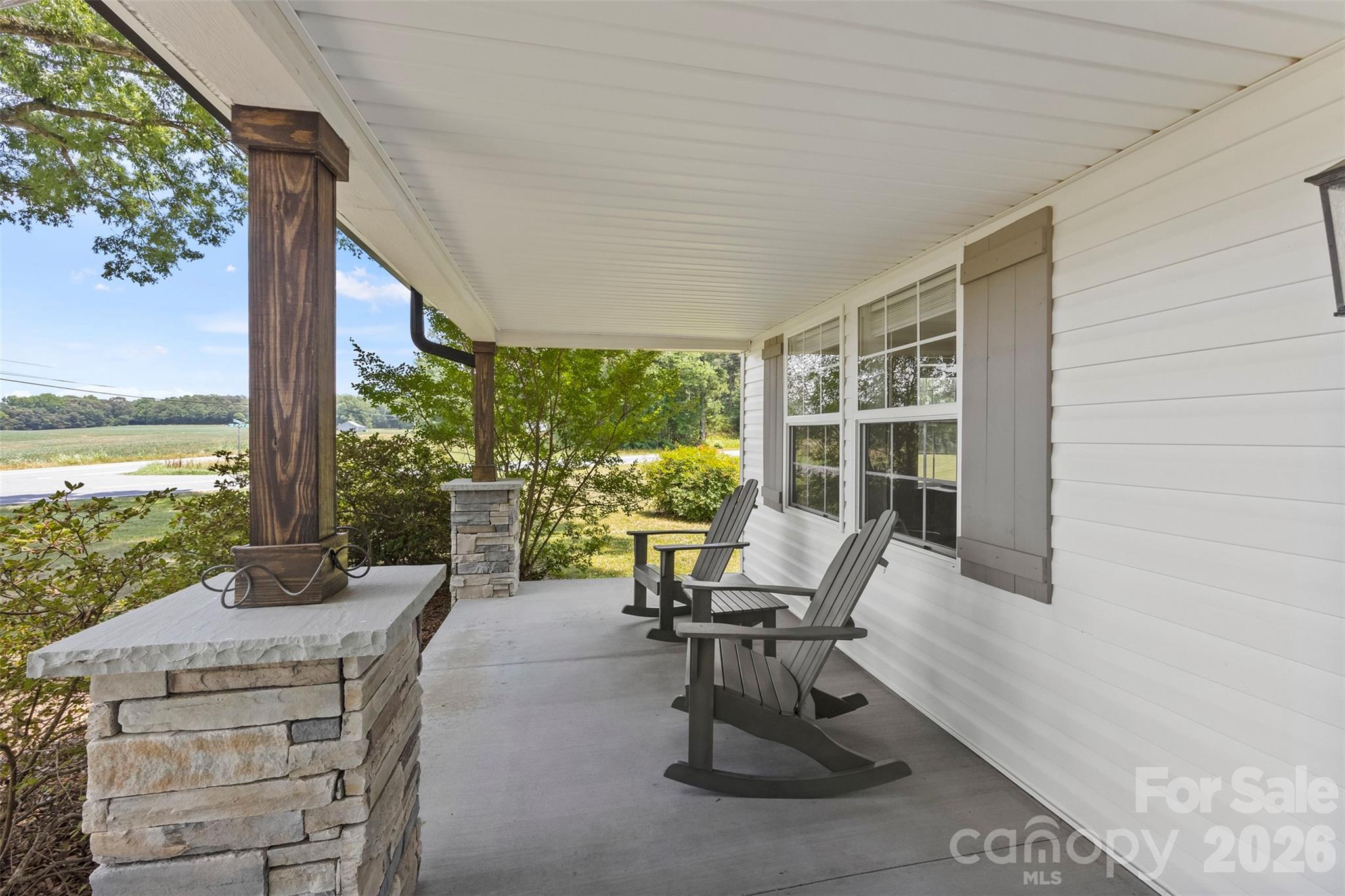 24327 Ridgecrest Road — Locust