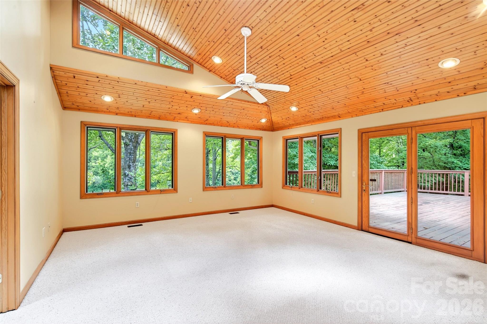 103 Richard Lane — Black Mountain