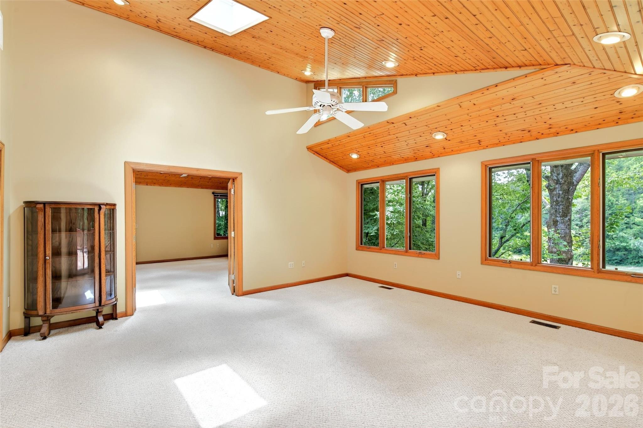 103 Richard Lane — Black Mountain