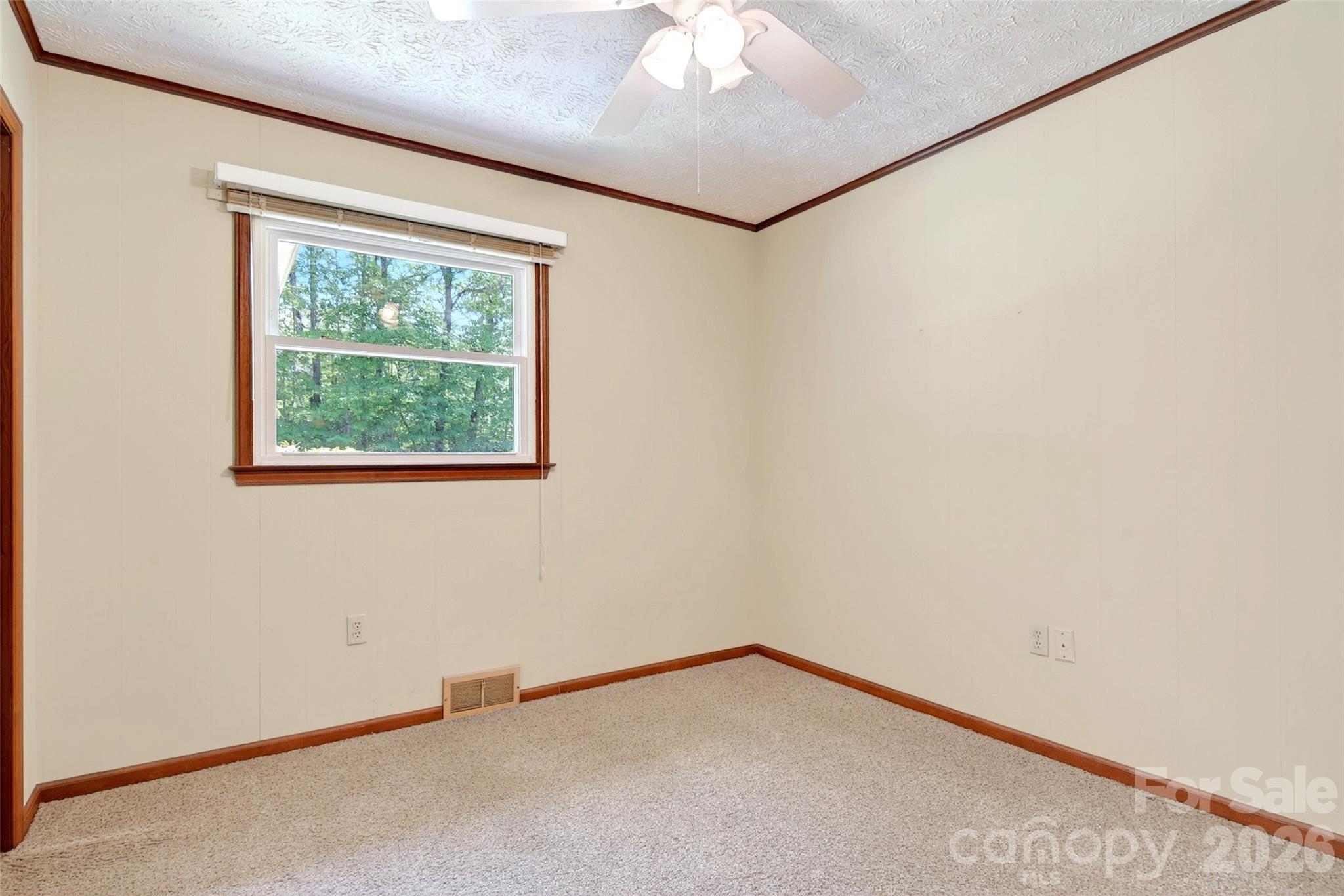 103 Richard Lane — Black Mountain