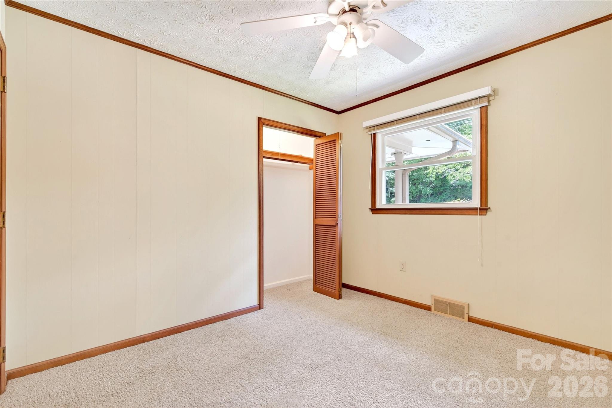 103 Richard Lane — Black Mountain