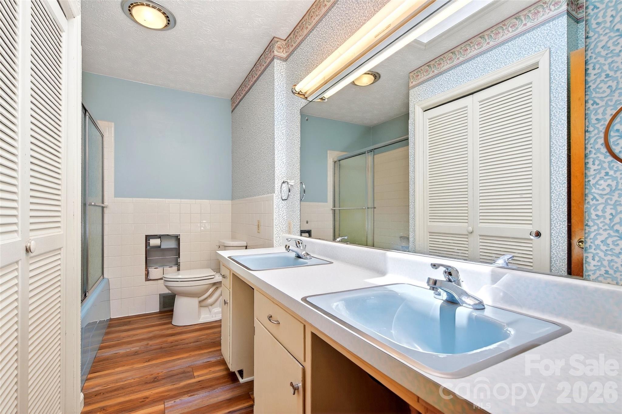103 Richard Lane — Black Mountain