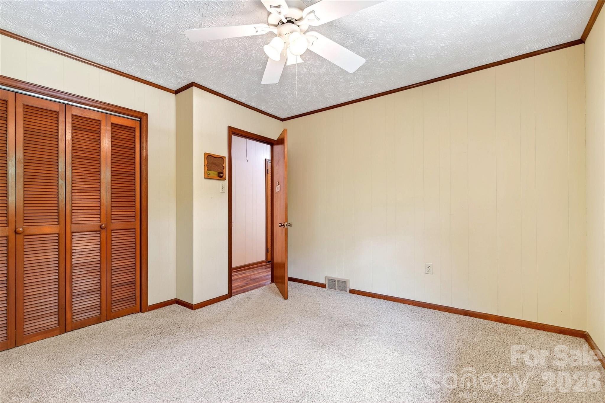 103 Richard Lane — Black Mountain