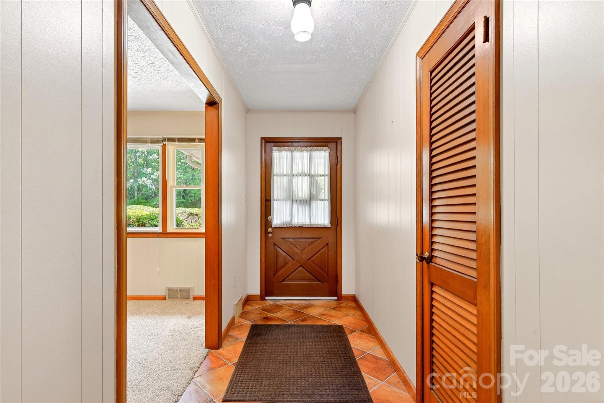 103 Richard Lane — Black Mountain