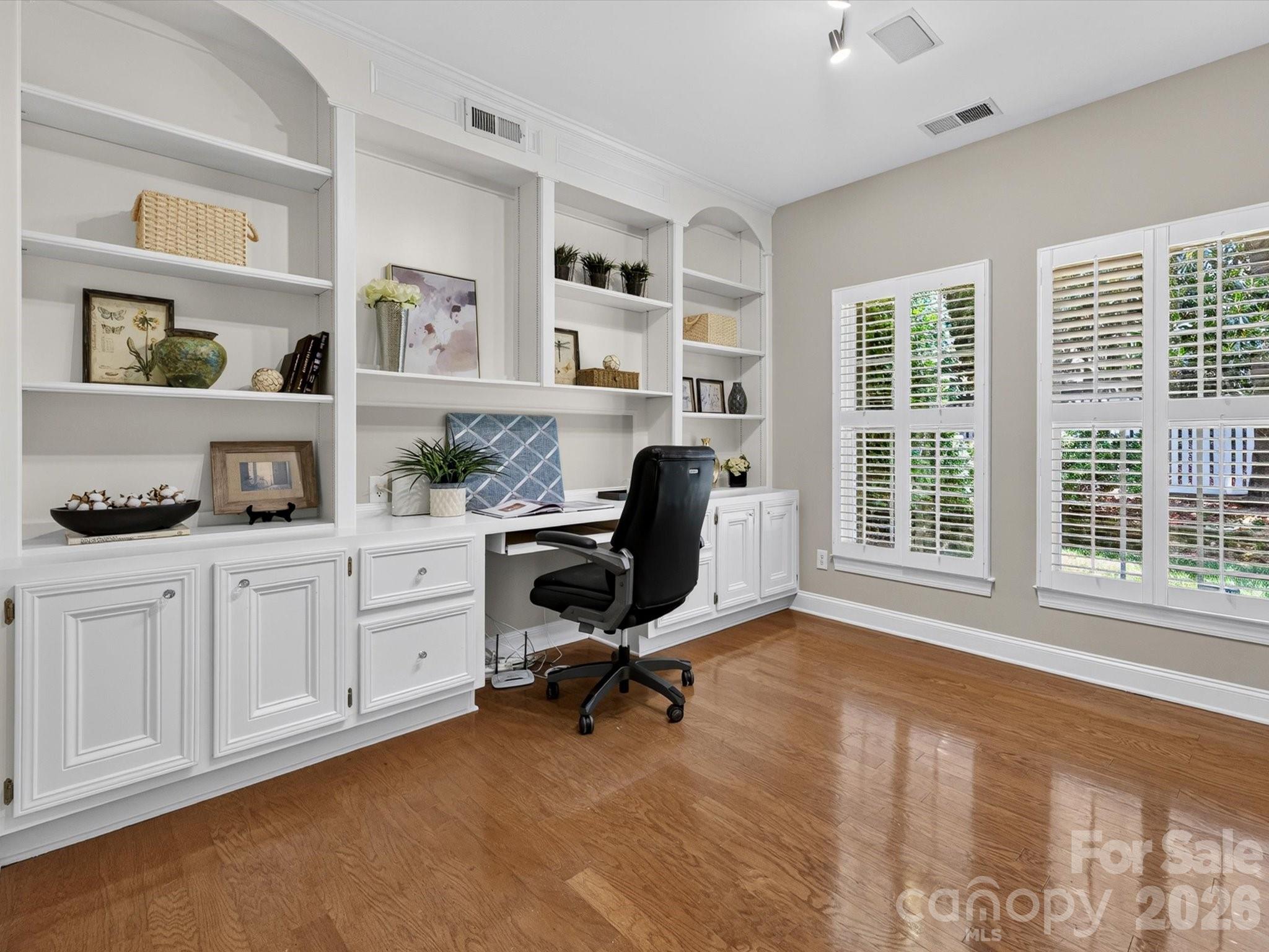6706 Charter Hills Road — Charlotte