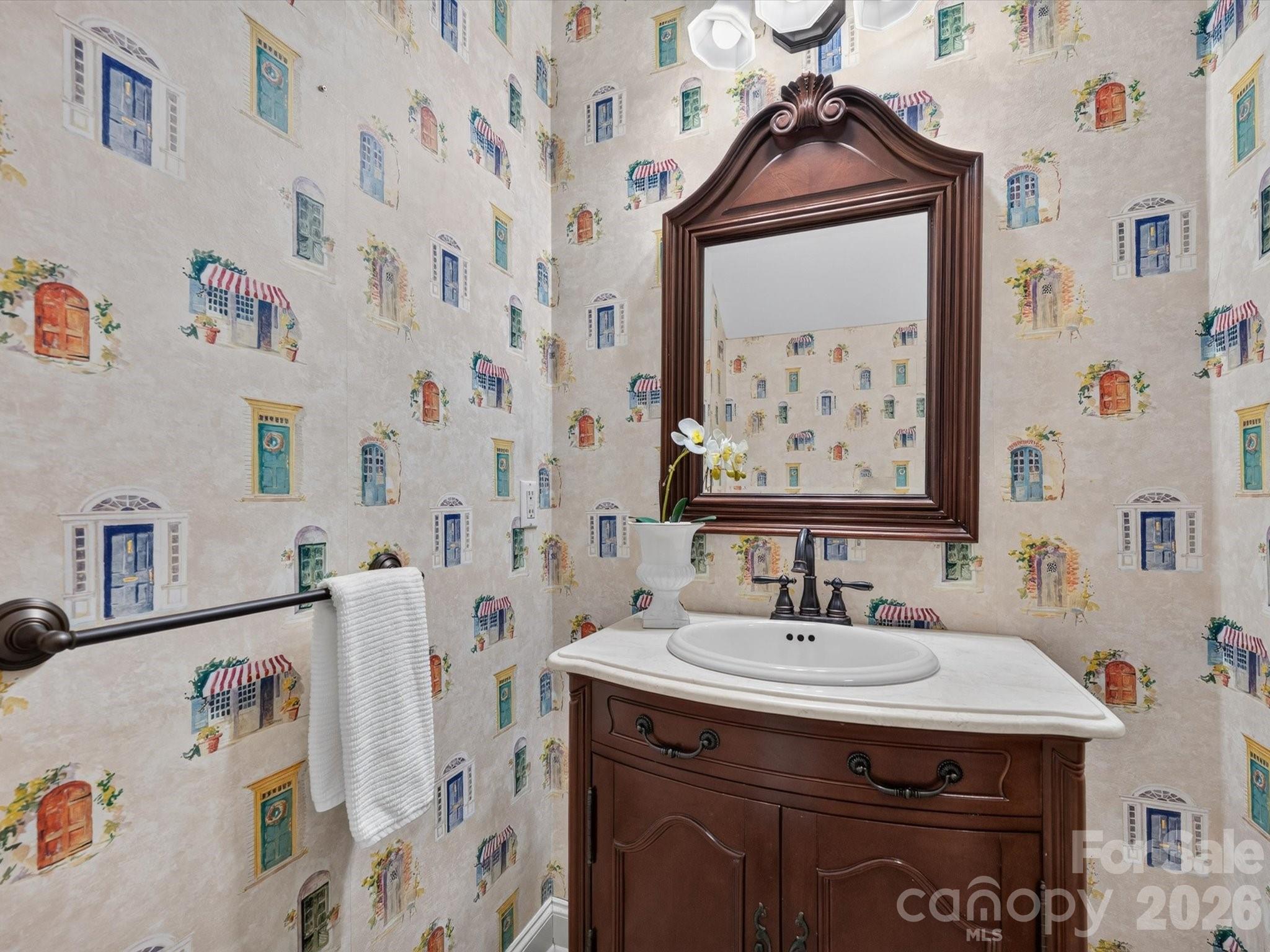 6706 Charter Hills Road — Charlotte