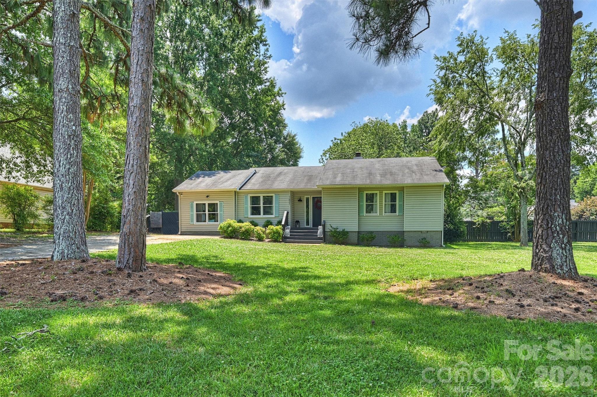 1621 Brook Drive — Fort Mill