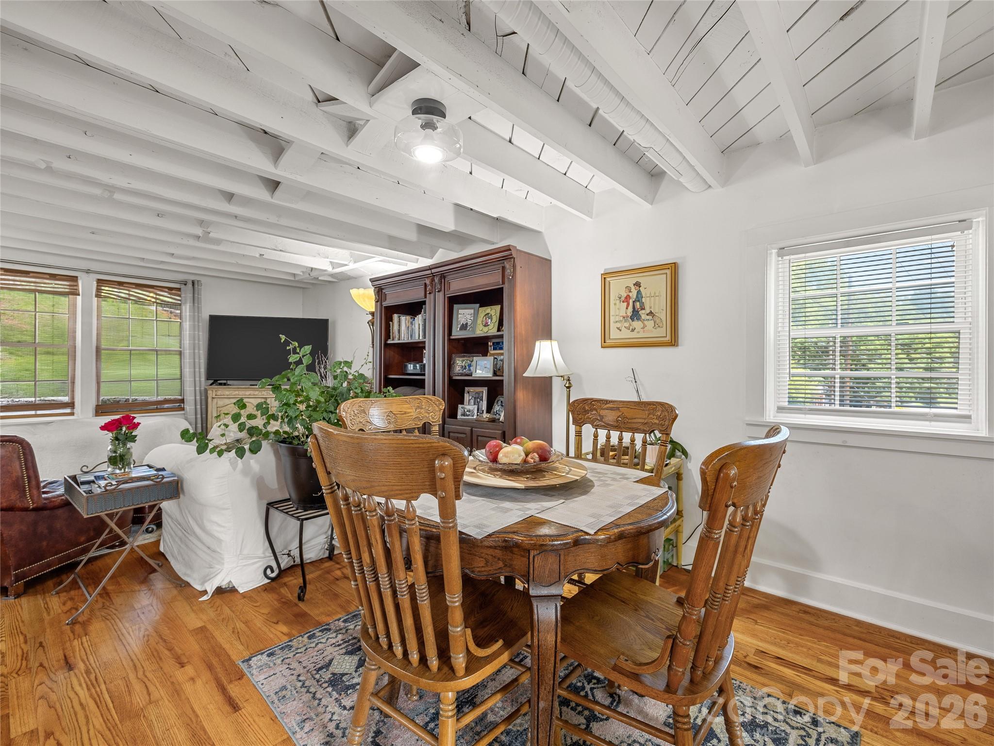 144 E Howard Street — Tryon