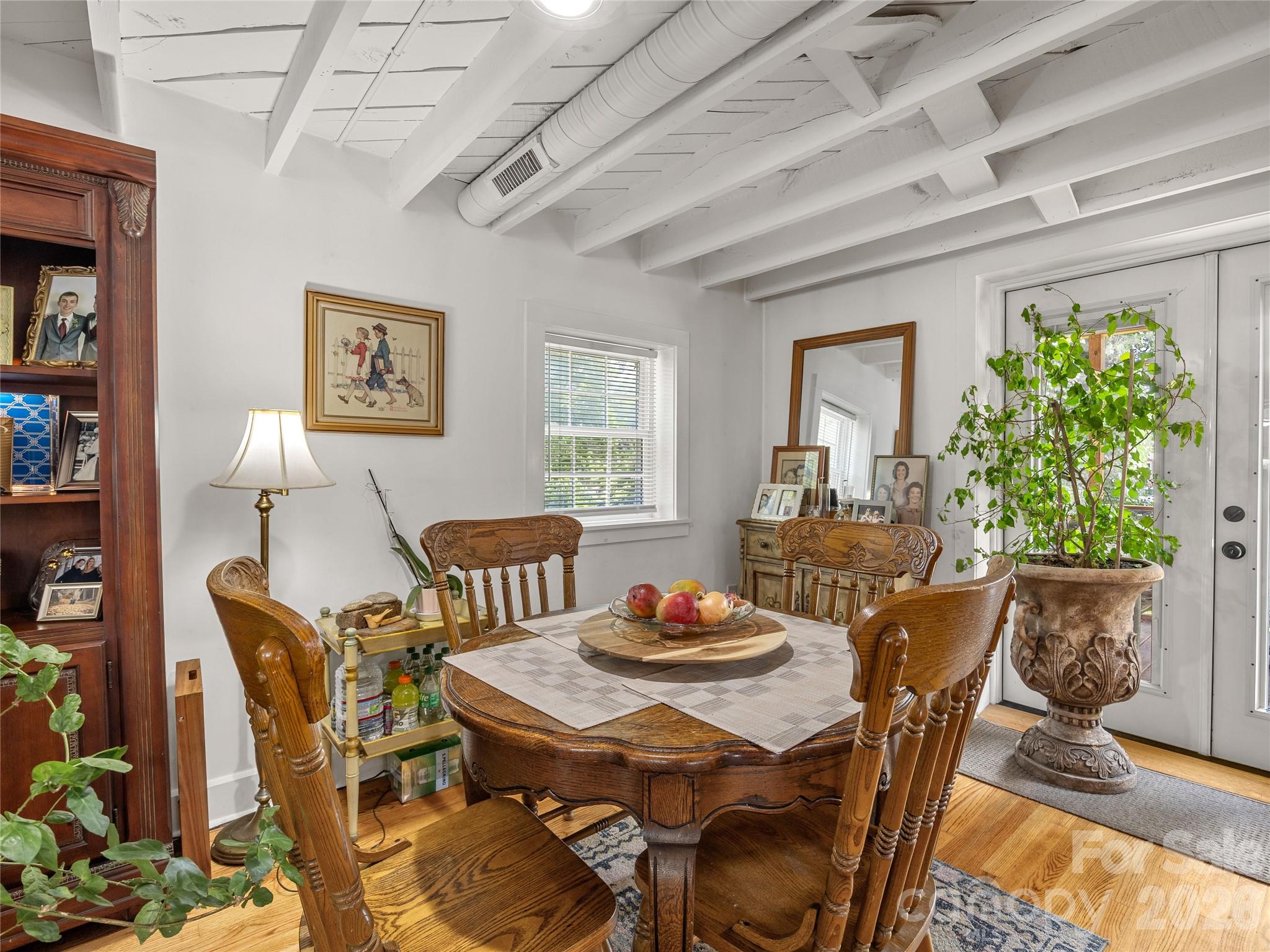 144 E Howard Street — Tryon