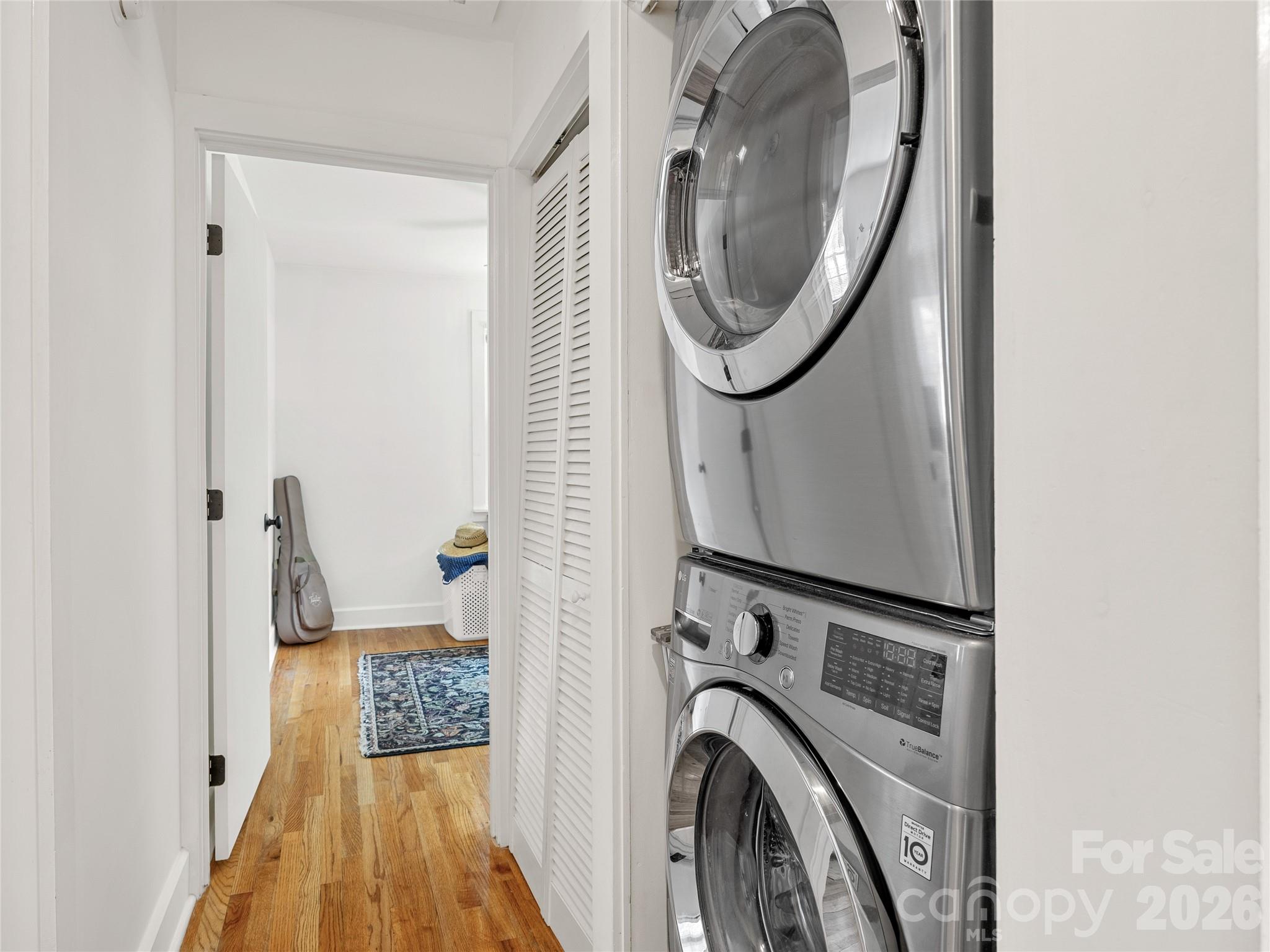 144 E Howard Street — Tryon