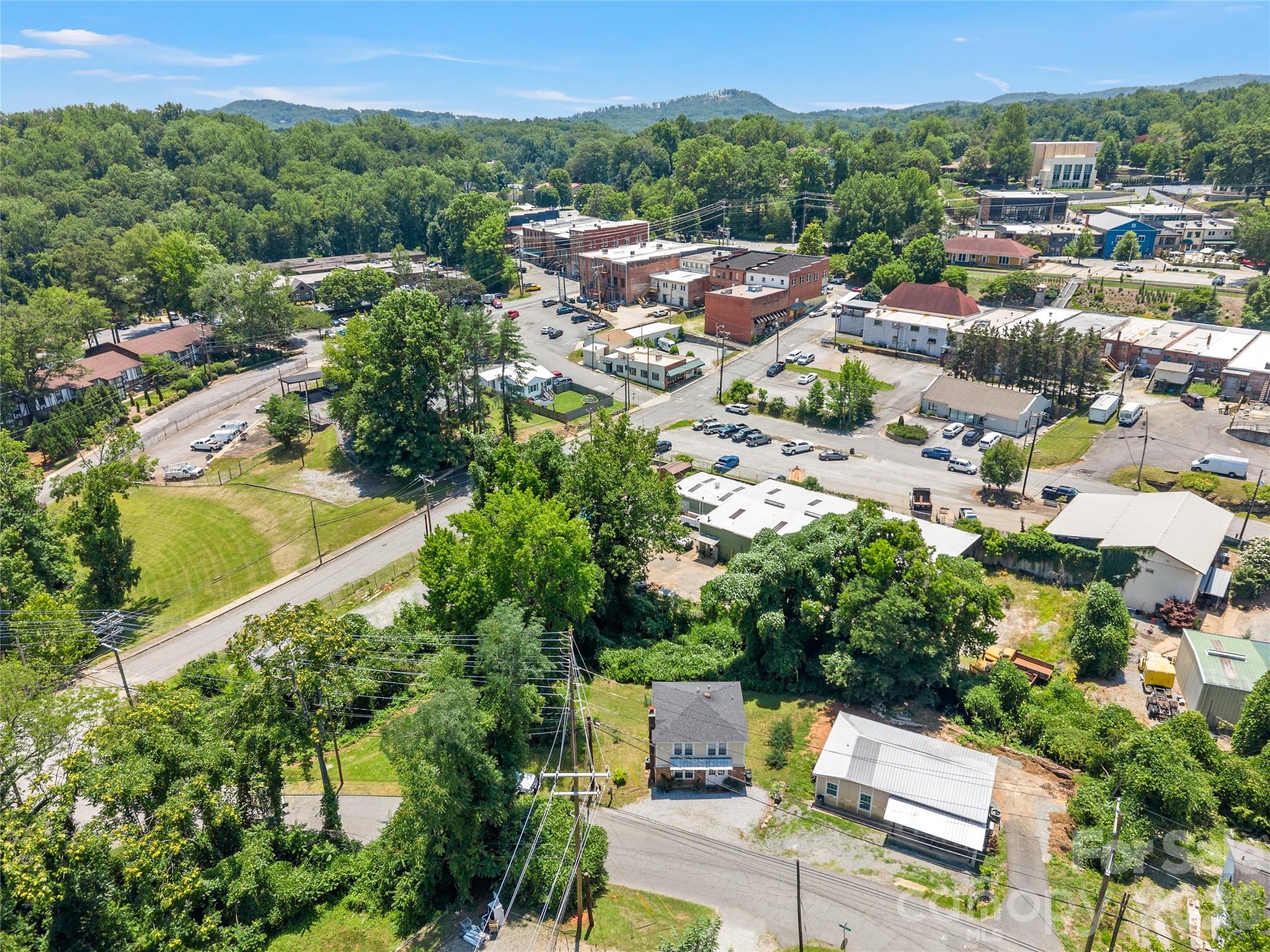 144 E Howard Street — Tryon
