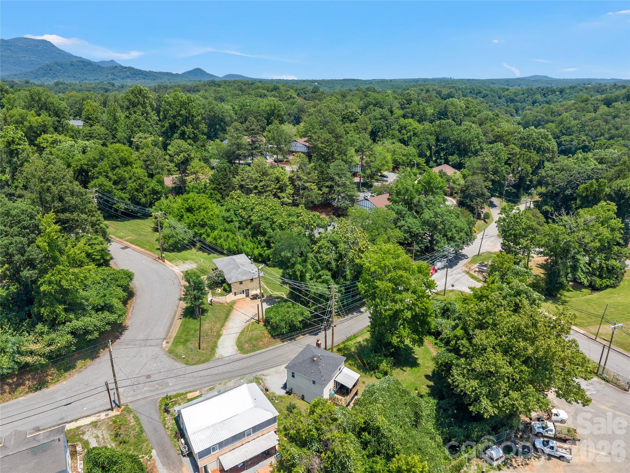 144 E Howard Street — Tryon