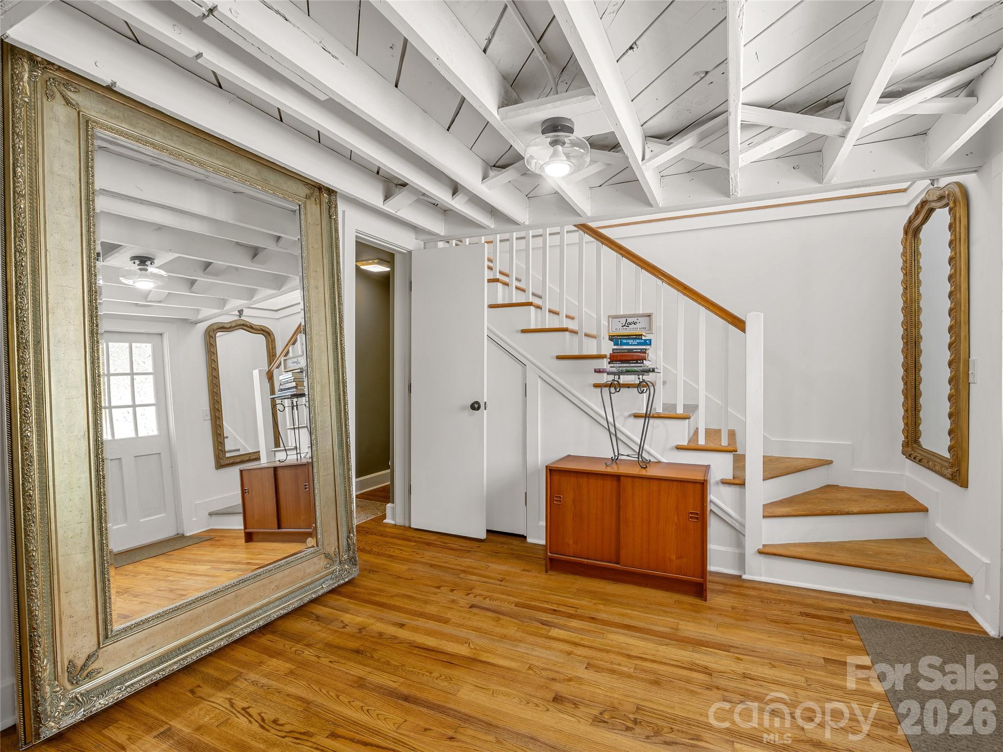 144 E Howard Street — Tryon