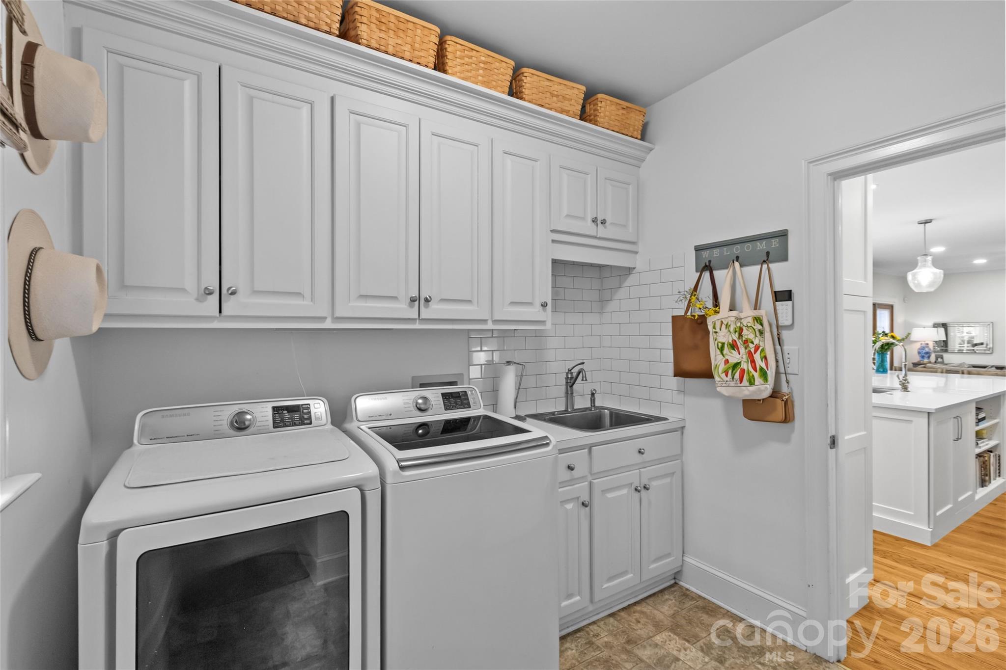 3616 Deruyter Circle — Charlotte