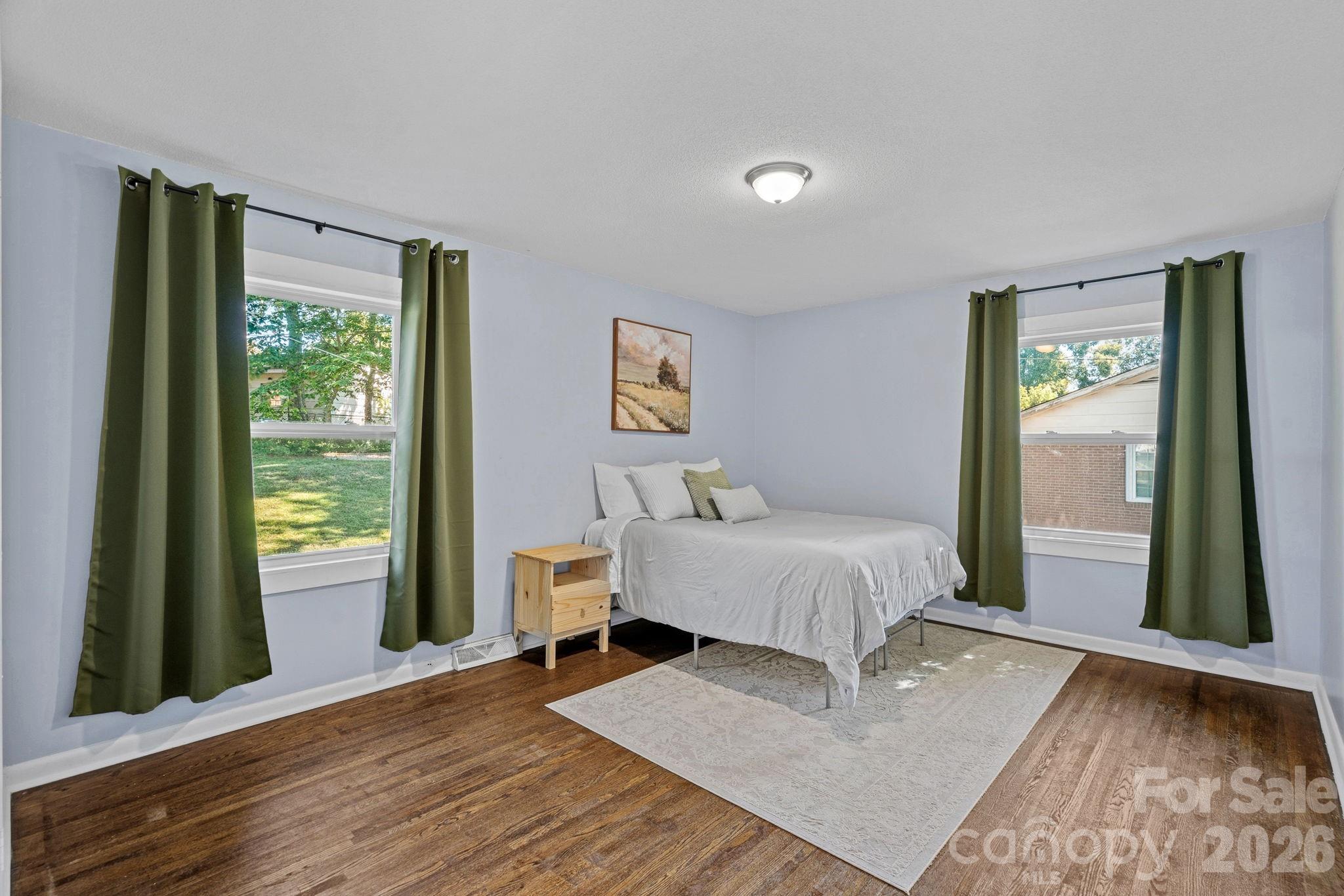 5662 Coulee Place — Charlotte