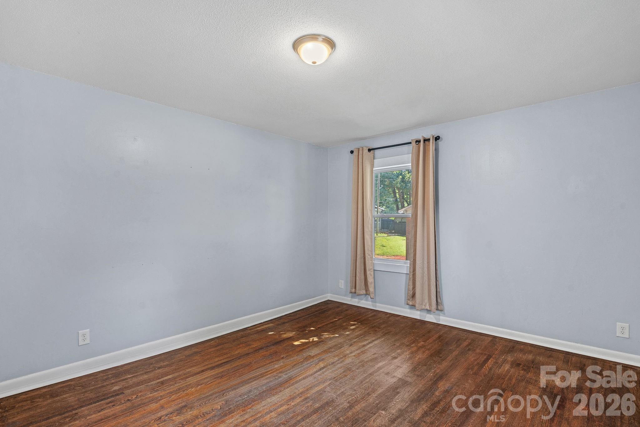 5662 Coulee Place — Charlotte